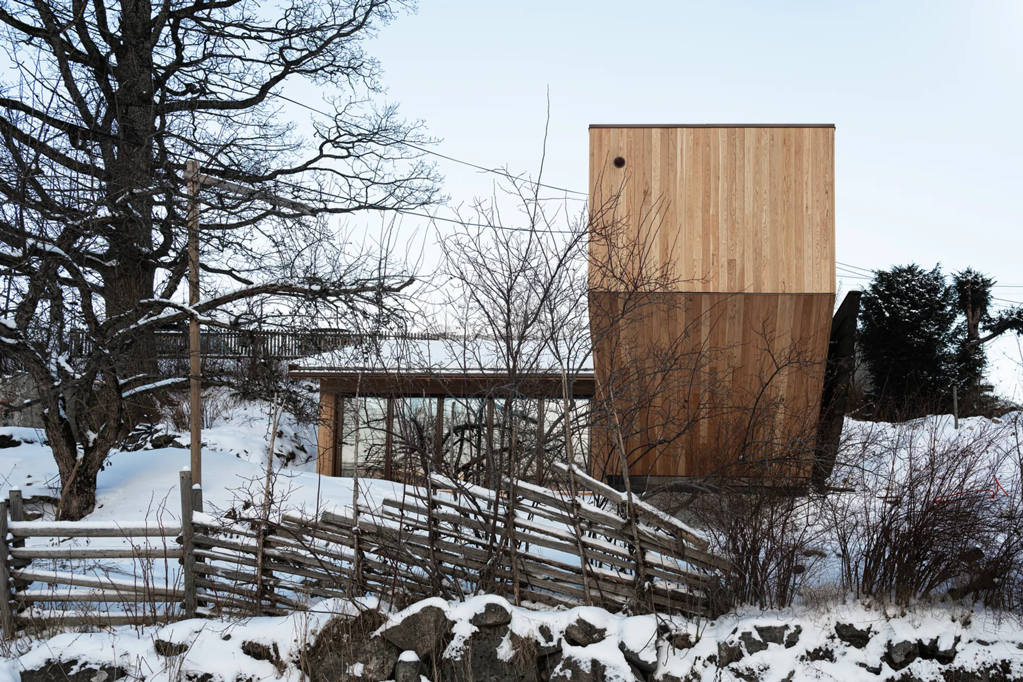Folly at Fair Hill – Rever & Drage Architects’ Serene Garden Retreat in Norway