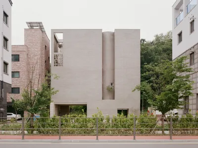 Raw House by Order Matter – A Minimalist Mixed-Use Retreat in Seoul Embracing Material Honesty and Urban Calm