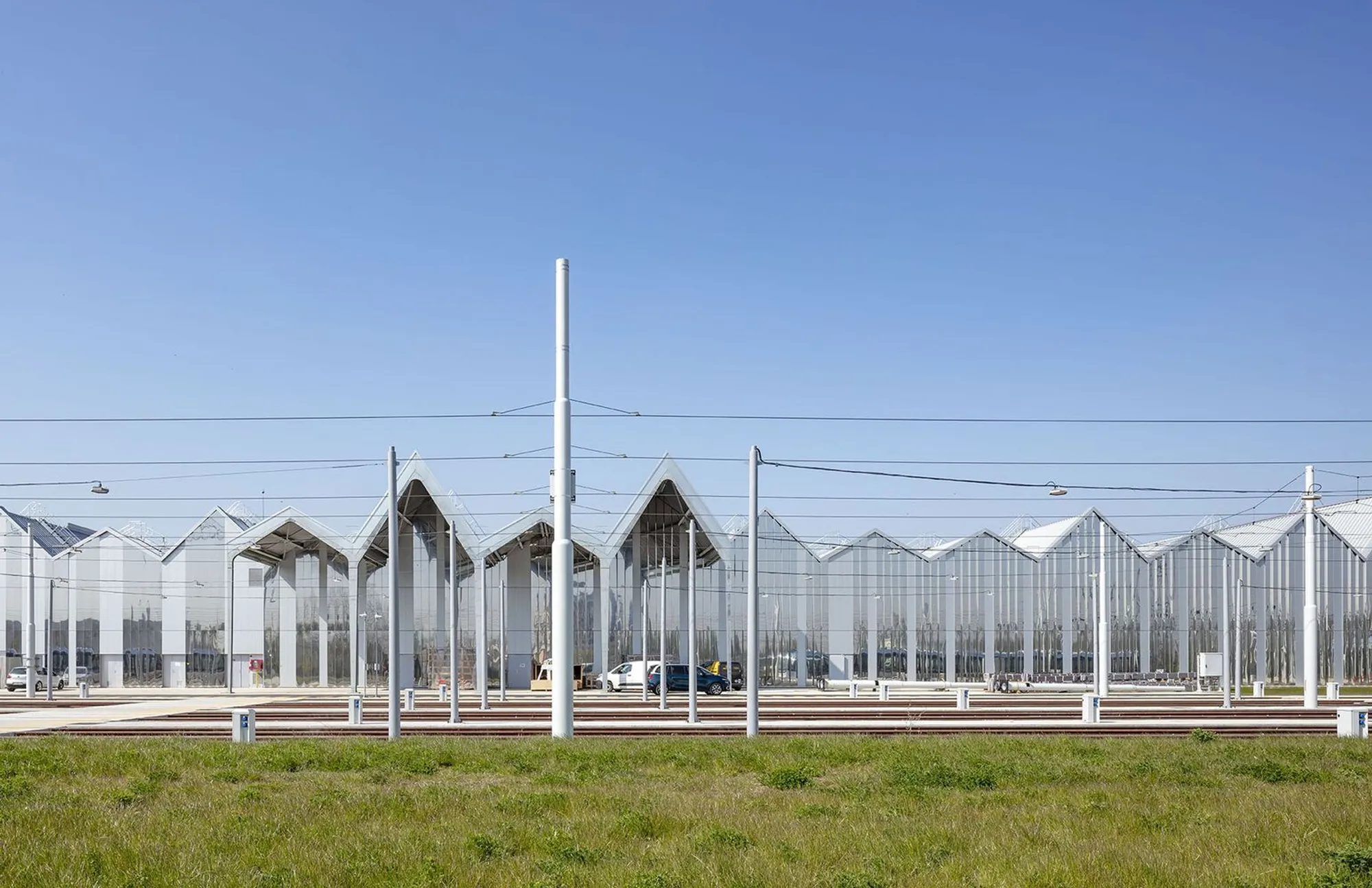 Maintenance and Storage Center T9 Tramway by Ferrier Marchetti Studio: A Modern Landmark in Orly, France