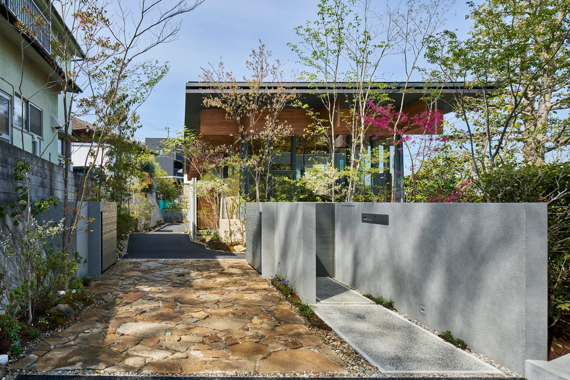 KNIT House by UID Architects: Weaving Architecture into the Landscape of Nagano, Japan