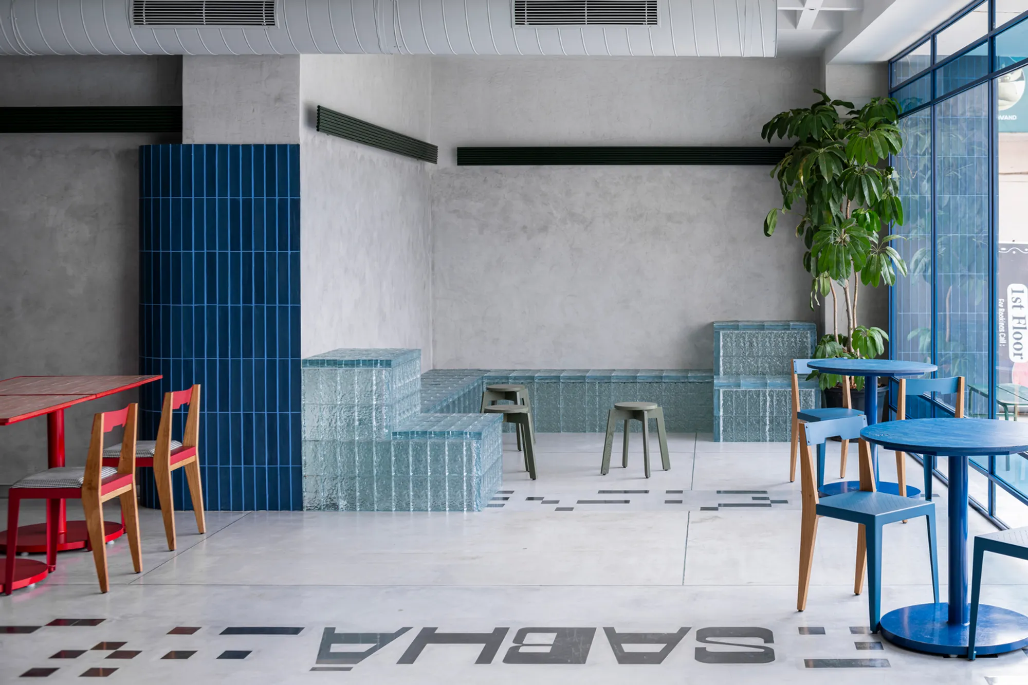SABHĀ Specialty Coffee by naav studio: A Masterclass in Modern Coffee Shop Interior Design through Controlled Contrasts