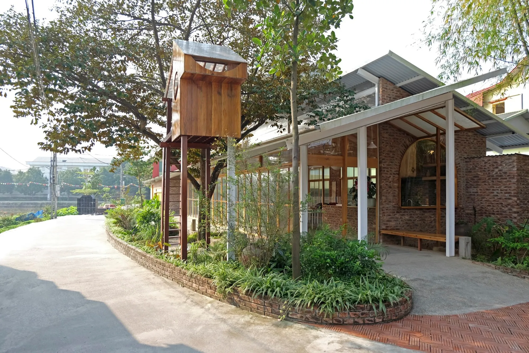 Thanh+ Restaurant by M.A.Y Atelier: A Nostalgic Culinary Space Rooted in Community and Nature
