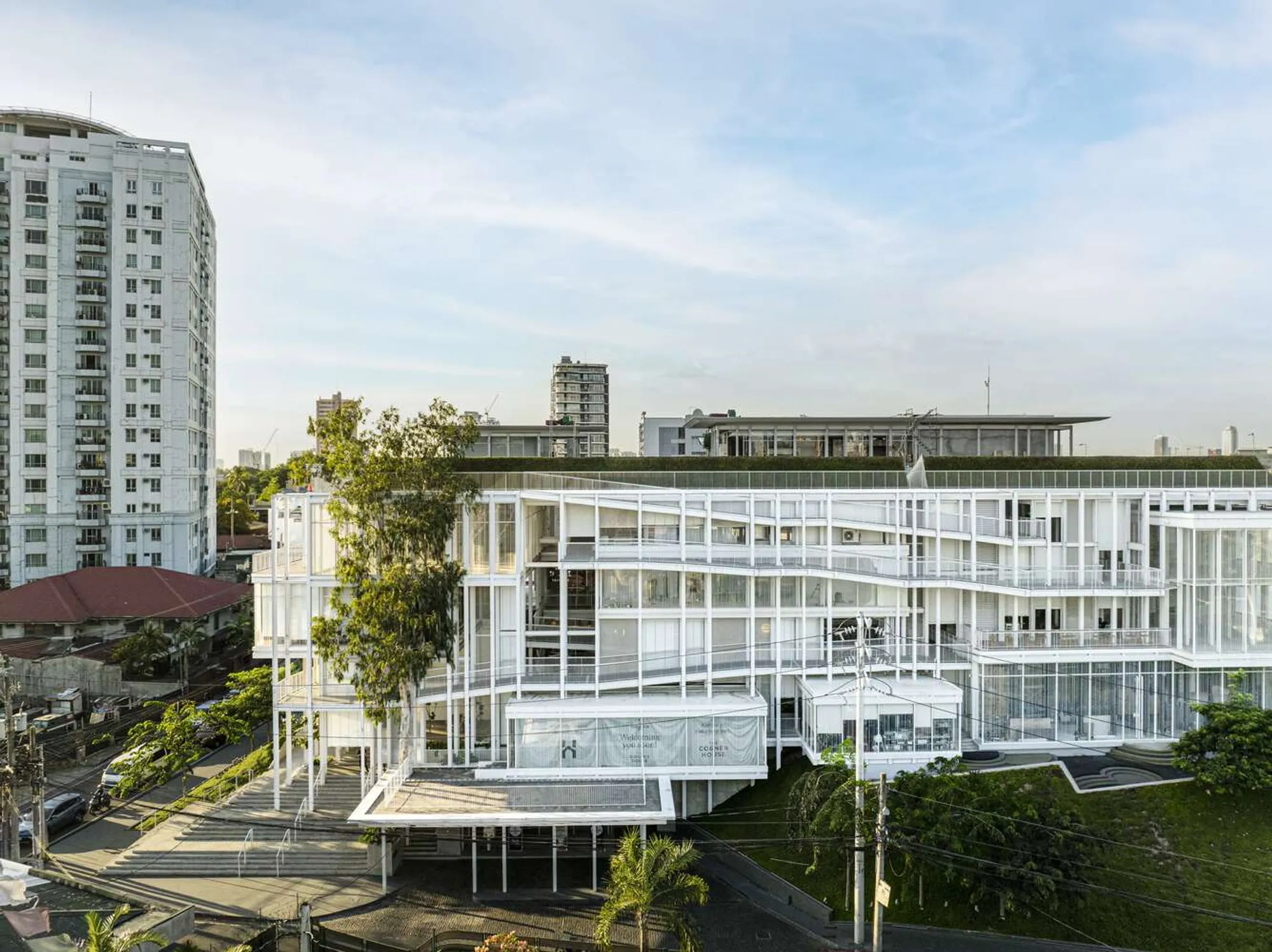 The Corner House: A Model of Tropical Climate Architecture in Urban Manila