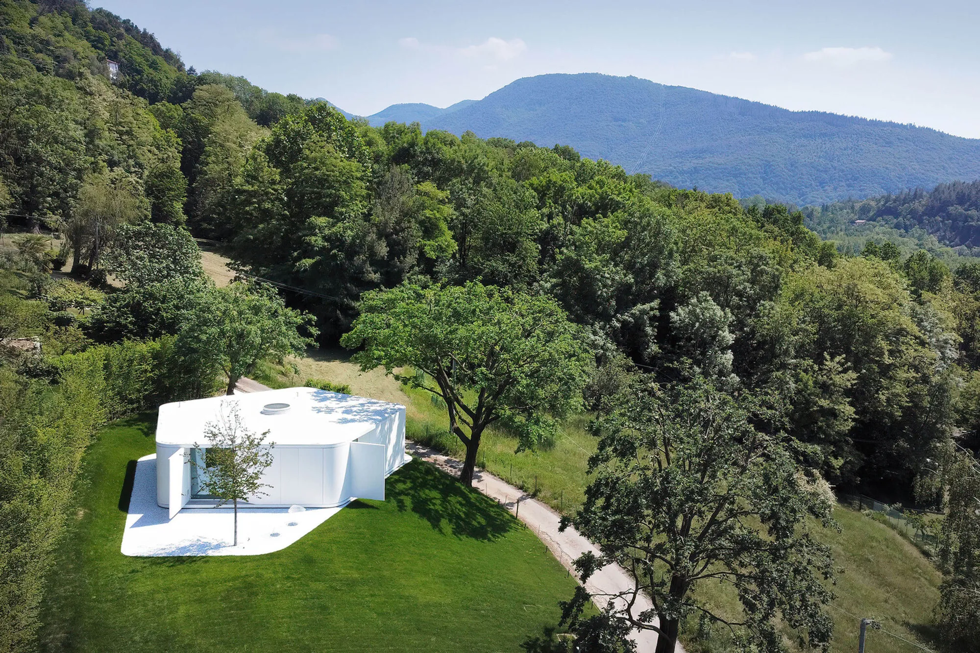 Pinwheel House by JM Architecture – A Prefabricated Timber Pavilion Overlooking Lake Maggiore