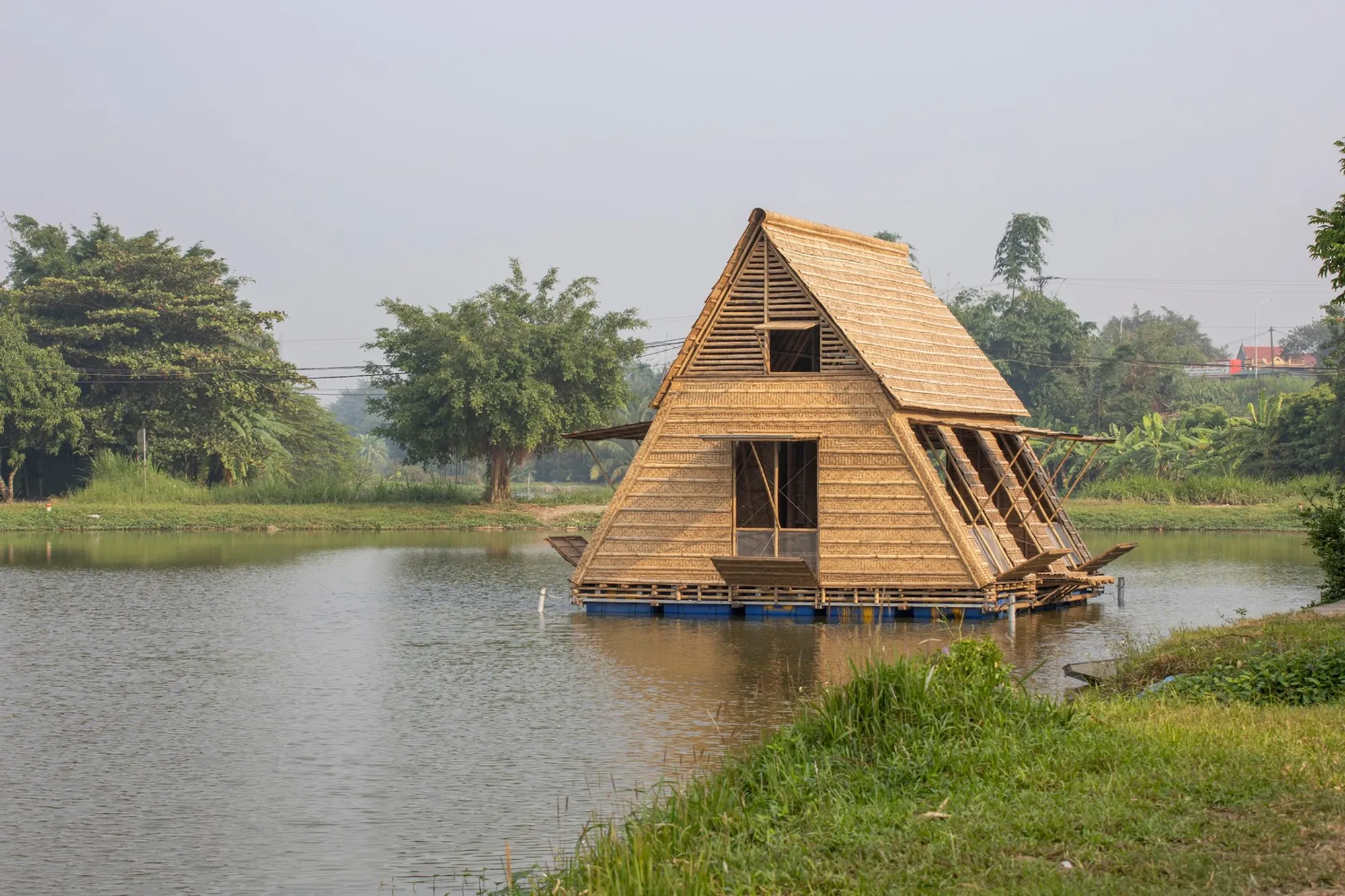 Floating Bamboo House by H&P Architects: A Climate-Resilient Model for Riverine Communities in Vietnam