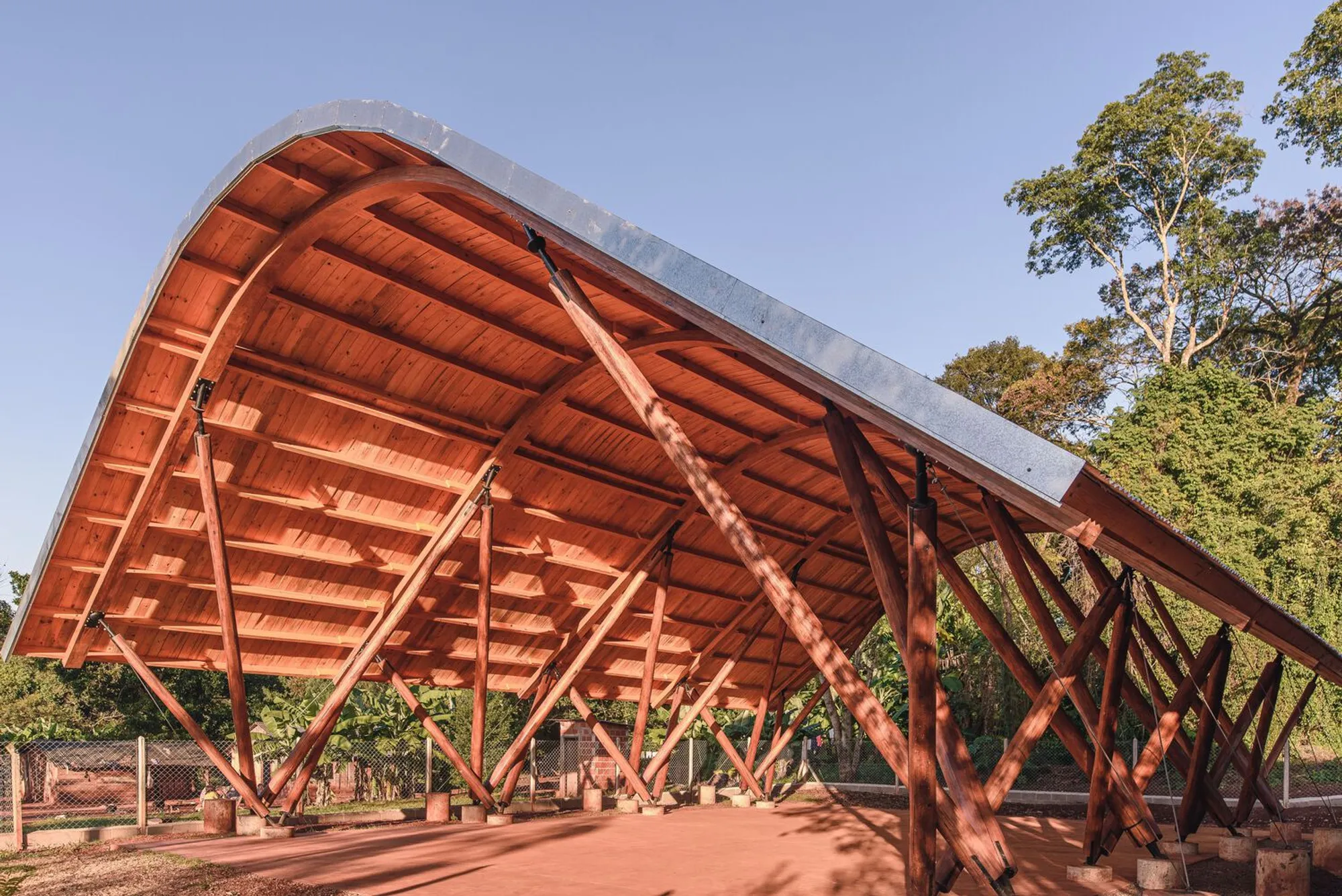 TAKUAPÍ Covered School Patio: Sustainable Educational Architecture in Ruiz de Montoya