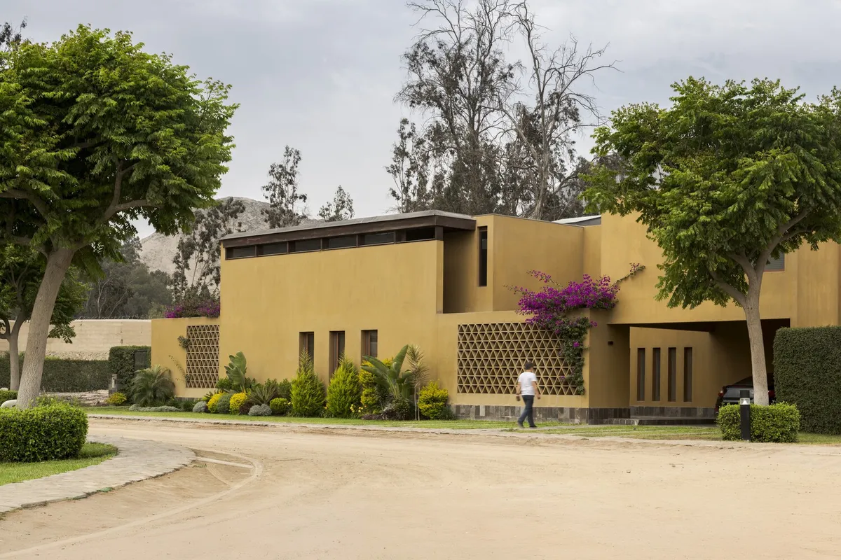 House in Cieneguilla: A Brutalist House Design Rooted in Peruvian Cultural Heritage