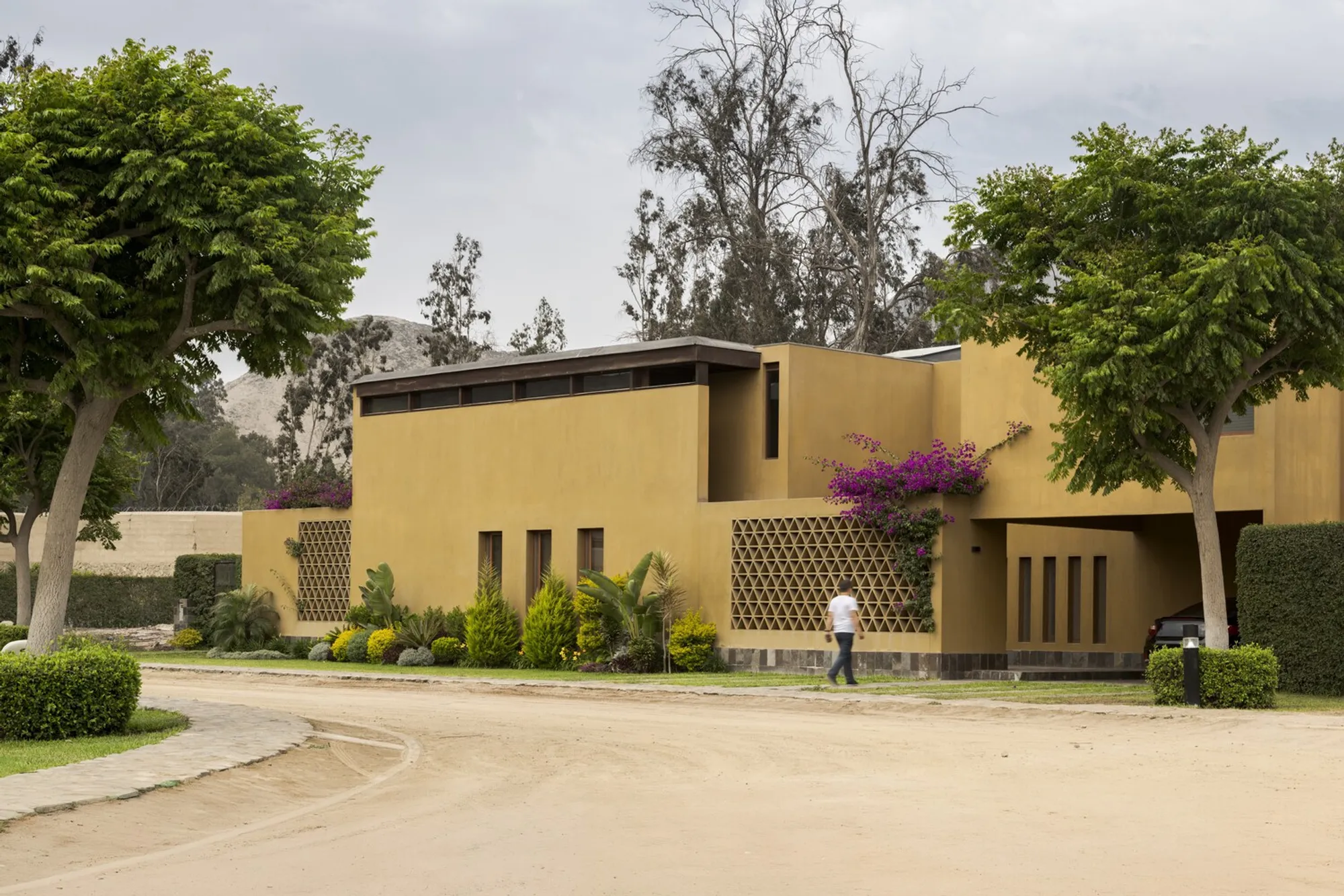 House in Cieneguilla: A Brutalist House Design Rooted in Peruvian Cultural Heritage