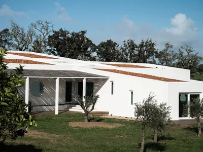 X House Alentejo by NTYPE: A Contemporary Interpretation of Traditional Rammed Earth Architecture in Portugal