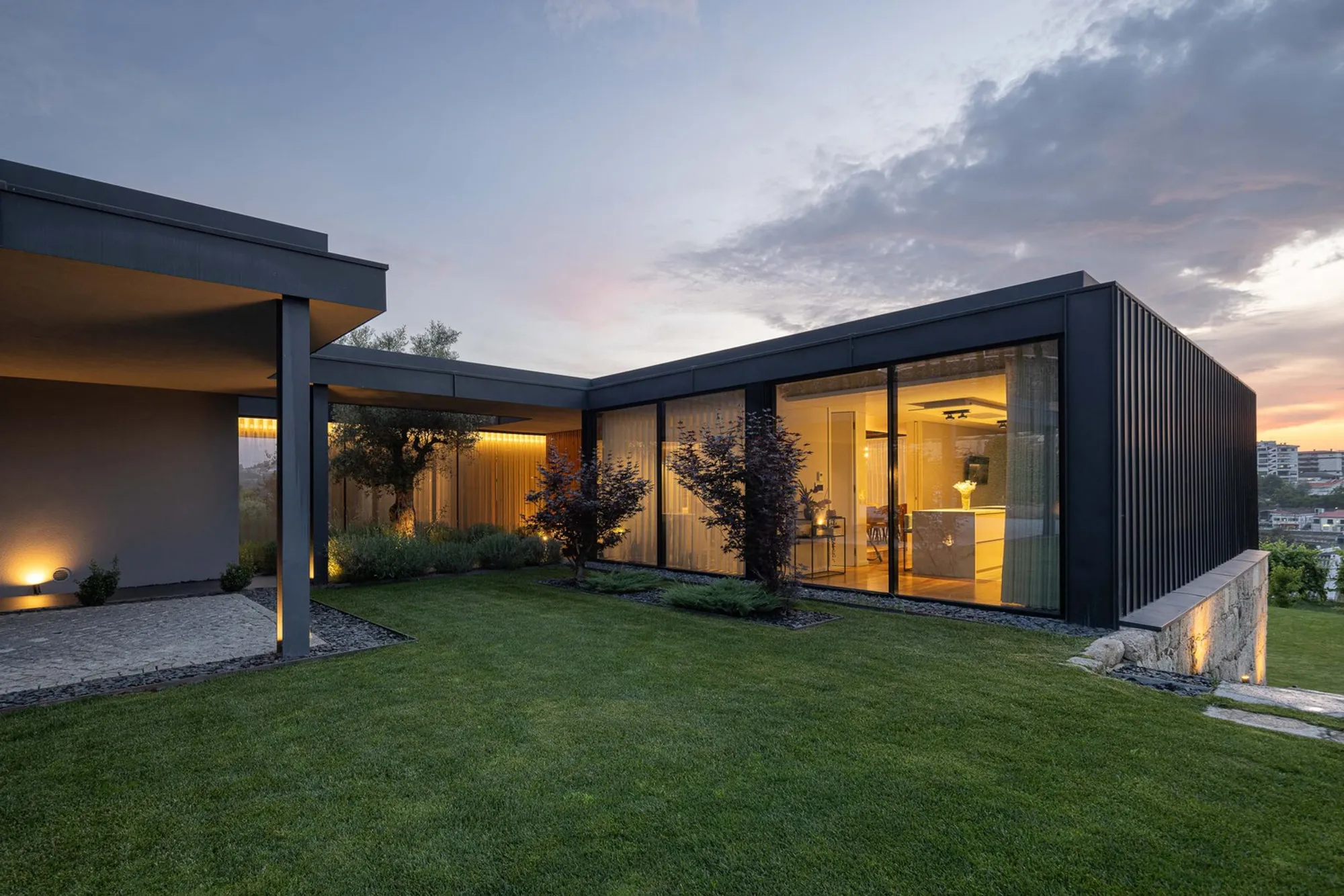 Modern Hillside House in Portugal by Ricardo Azevedo Arquitecto