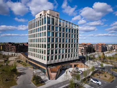 Høje-Taastrup City Hall by PLH Arkitekter: A Transparent and Sustainable Civic Landmark in Denmark