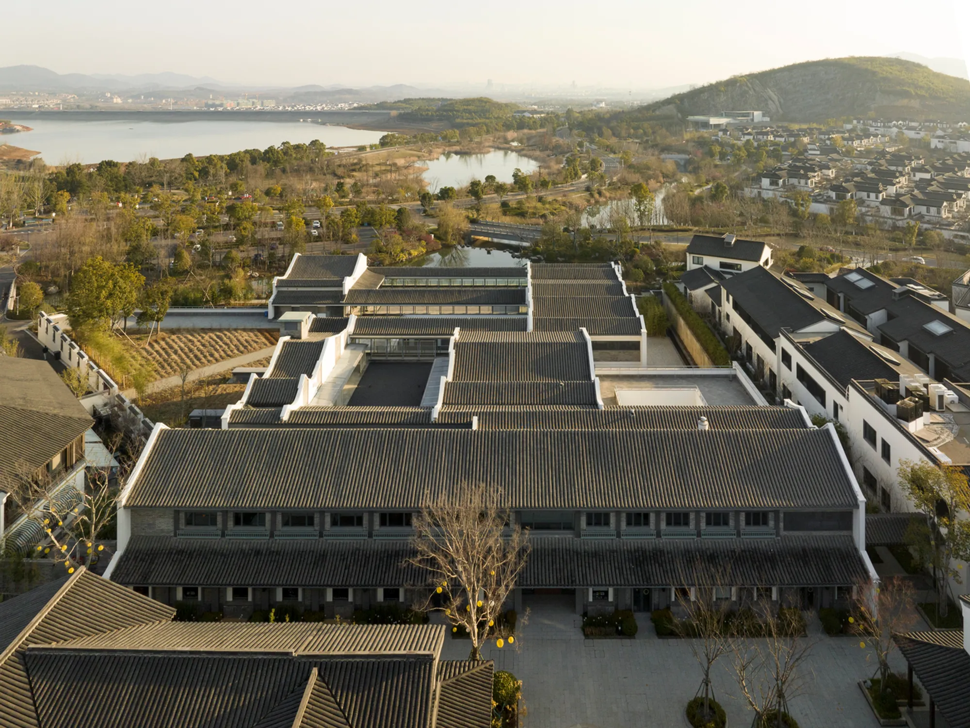 Binfengtang Pottery School in Yixing by Norihiko Dan and Associates