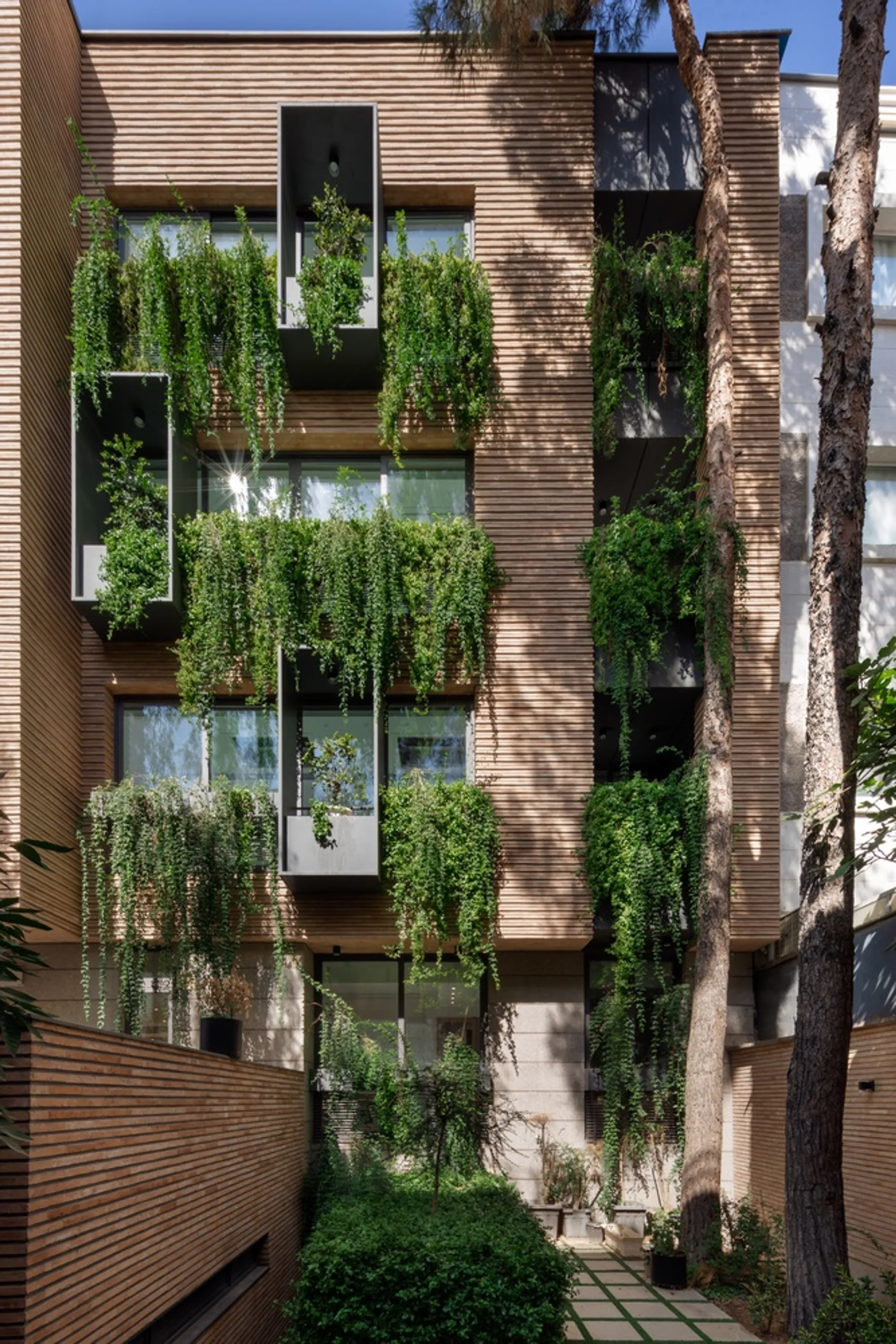 The Memory of Garden Residential Building — Ashari Architects’ Tribute to Shiraz’s Green Heritage