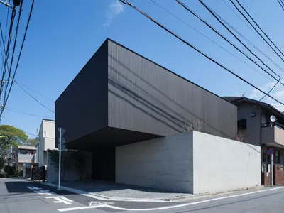 LAXUS House by APOLLO Architects & Associates – Minimalist Luxury in the Heart of Ota City, Japan
