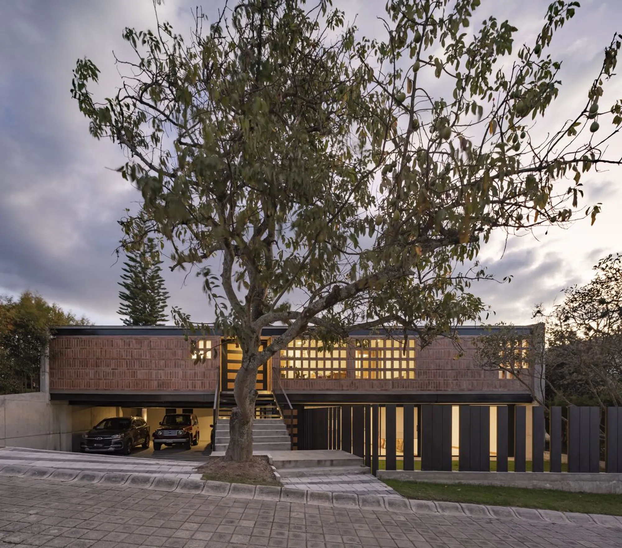 RA House by Bernardo Bustamante Arquitectos