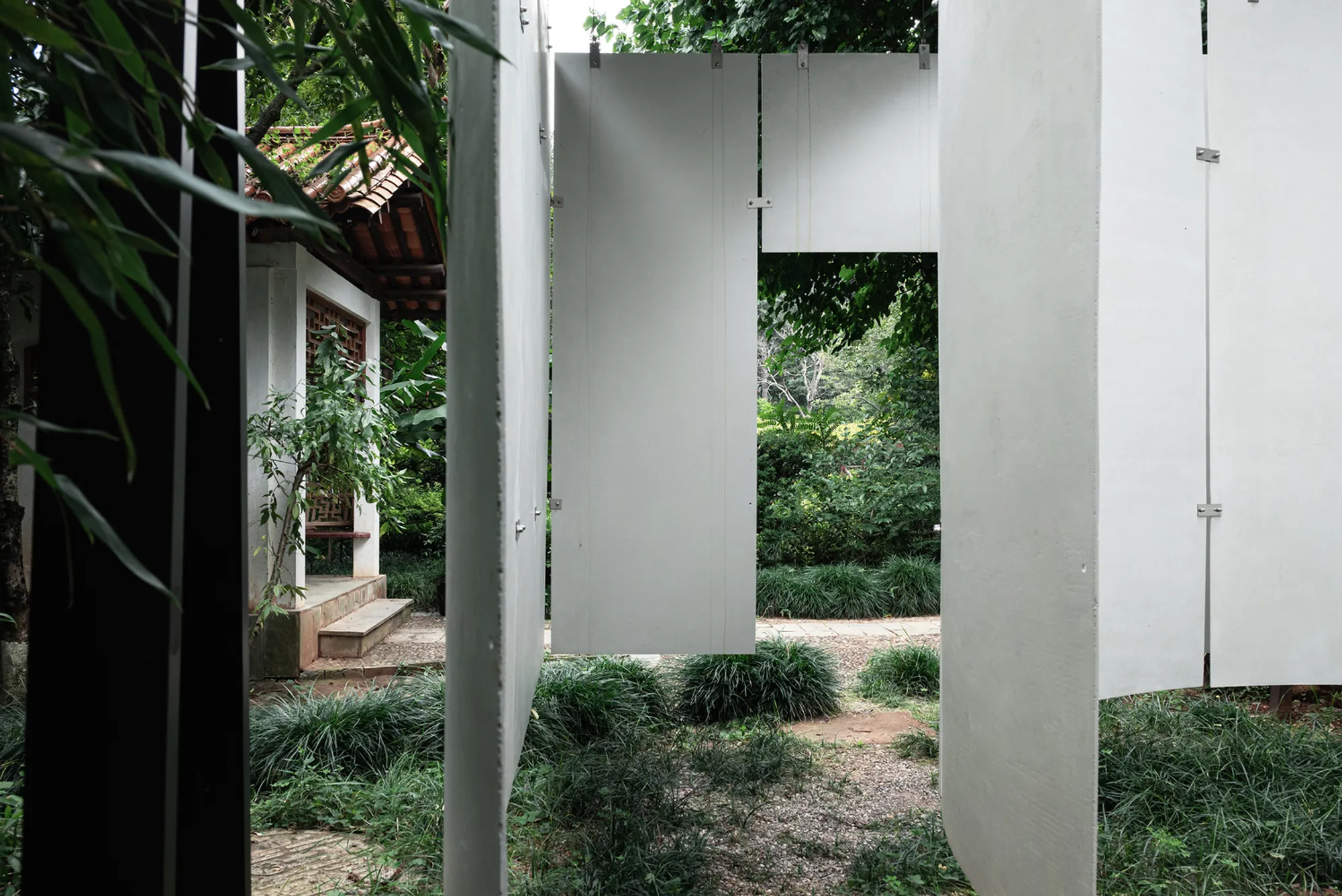 Round Pavilion by Atelier Guo: Redefining Contemporary Pavilion Architecture in a Garden Setting