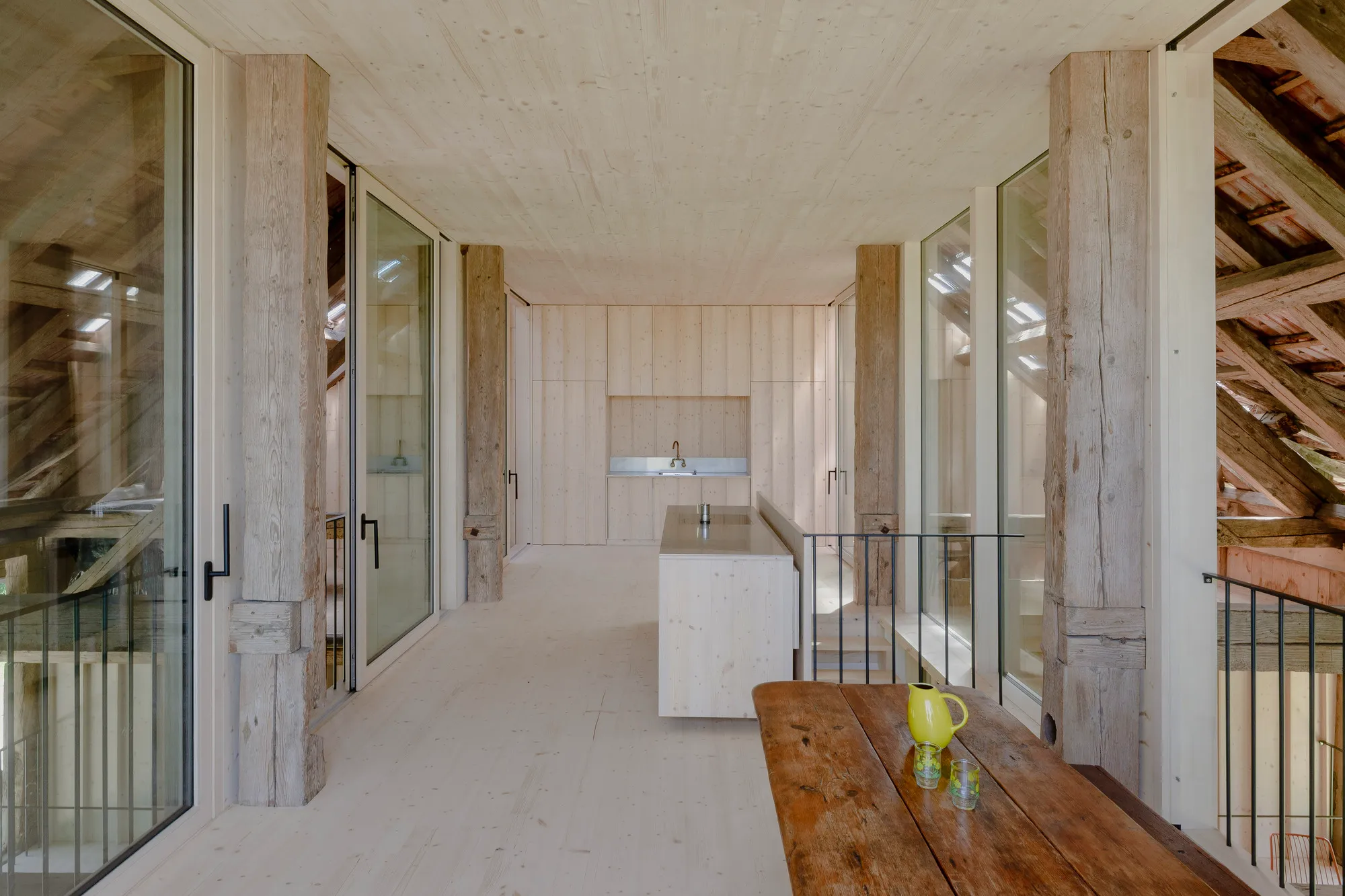 Transformation of a Protected Barn by Simon Durand Architecte: Reviving Heritage with Contemporary Design