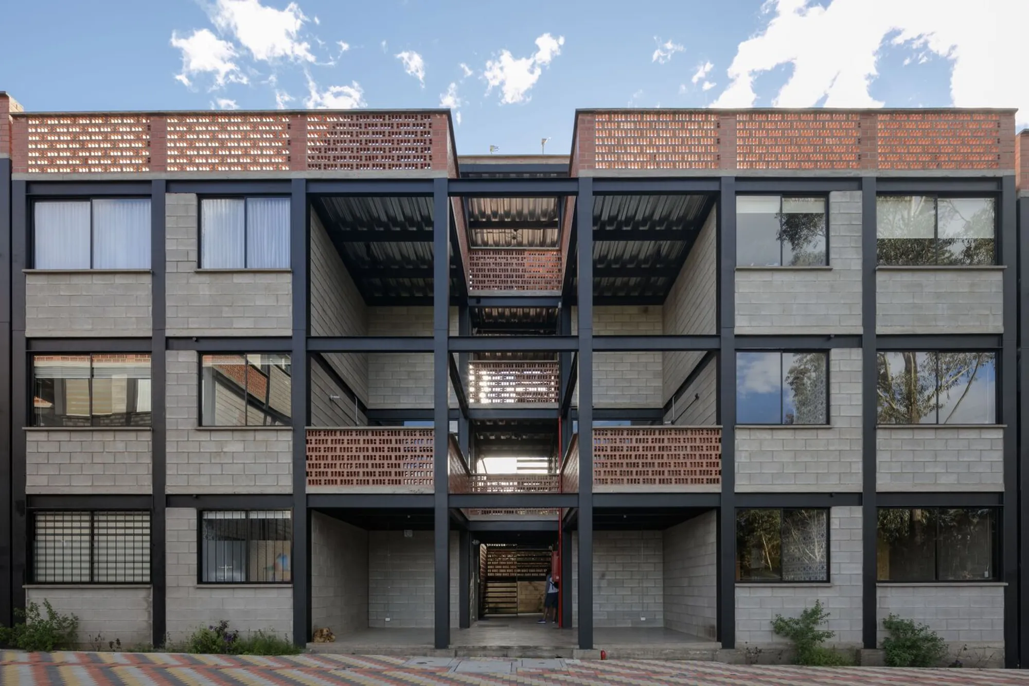 San Telmo Apartments by ERDC Architects – Affordable, Adaptable Housing in Quito