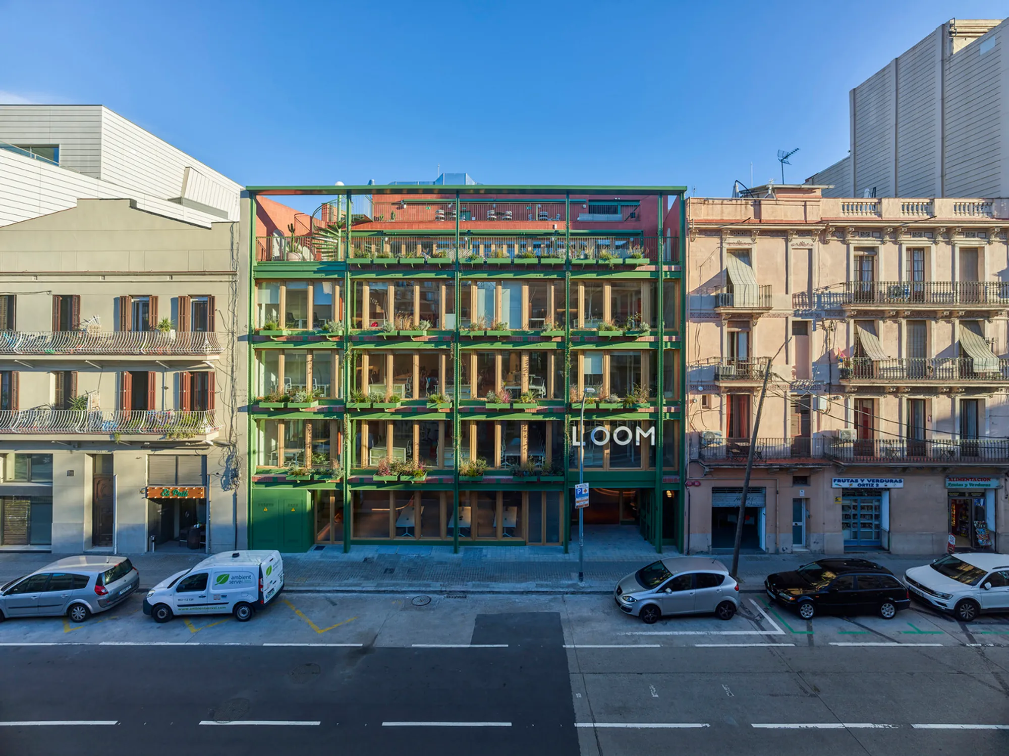 LOOM Ferretería Pere IV – Industrial Building Renovation by Daniel Mòdol