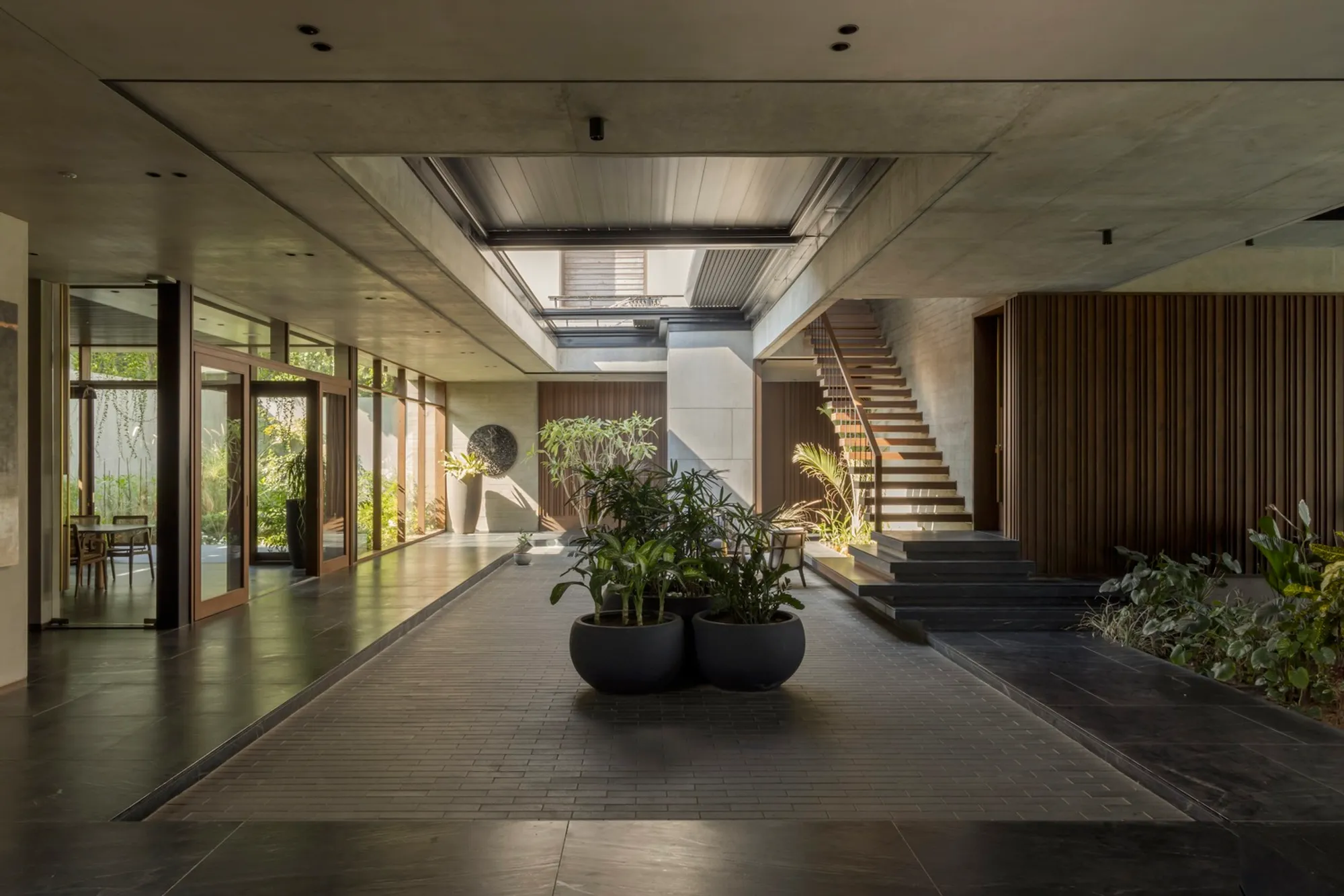 The Courtyard House by MODO Designs – A Contemporary Haveli-Inspired Residence in Rancharda, India
