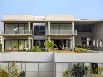 Madhuvilla – The Concrete House by K.N. Associates