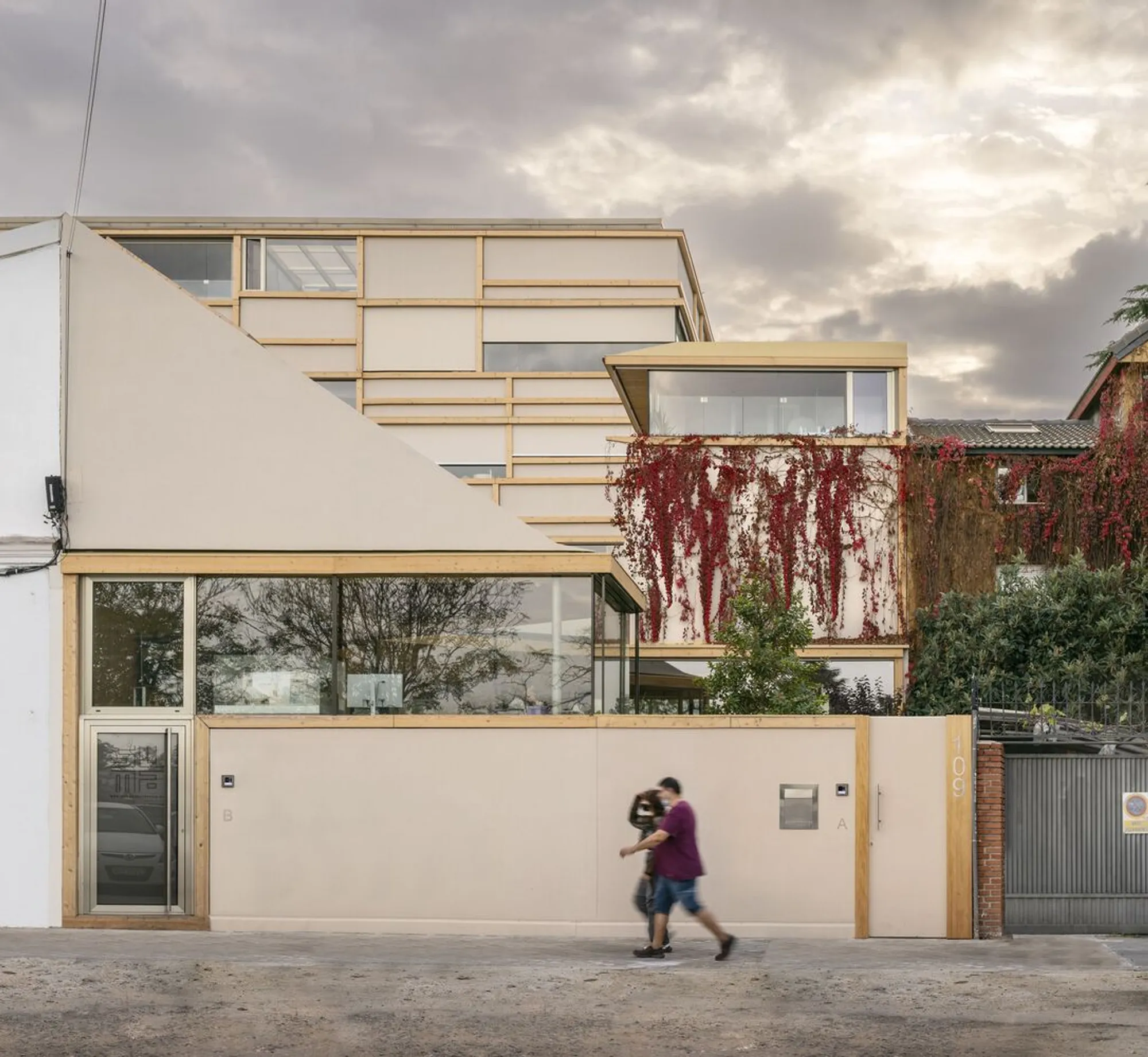 Studio&Home SUMA / SUMA Arquitectura – Optimized Design in Compact Urban Contexts