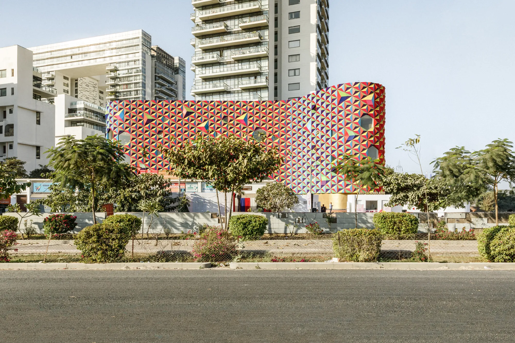 Au Grand Air Nursery & Kindergarten by Paul Le Quernec – A Vibrant Learning Space in Gurgaon, India