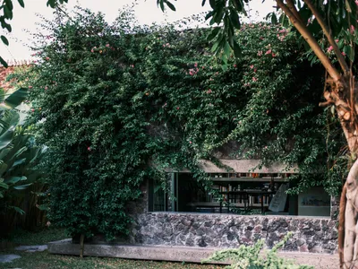 Private Villa in Ubud by BAMM ARCHITECTS: Contemporary Design Amidst Bali’s Jungle