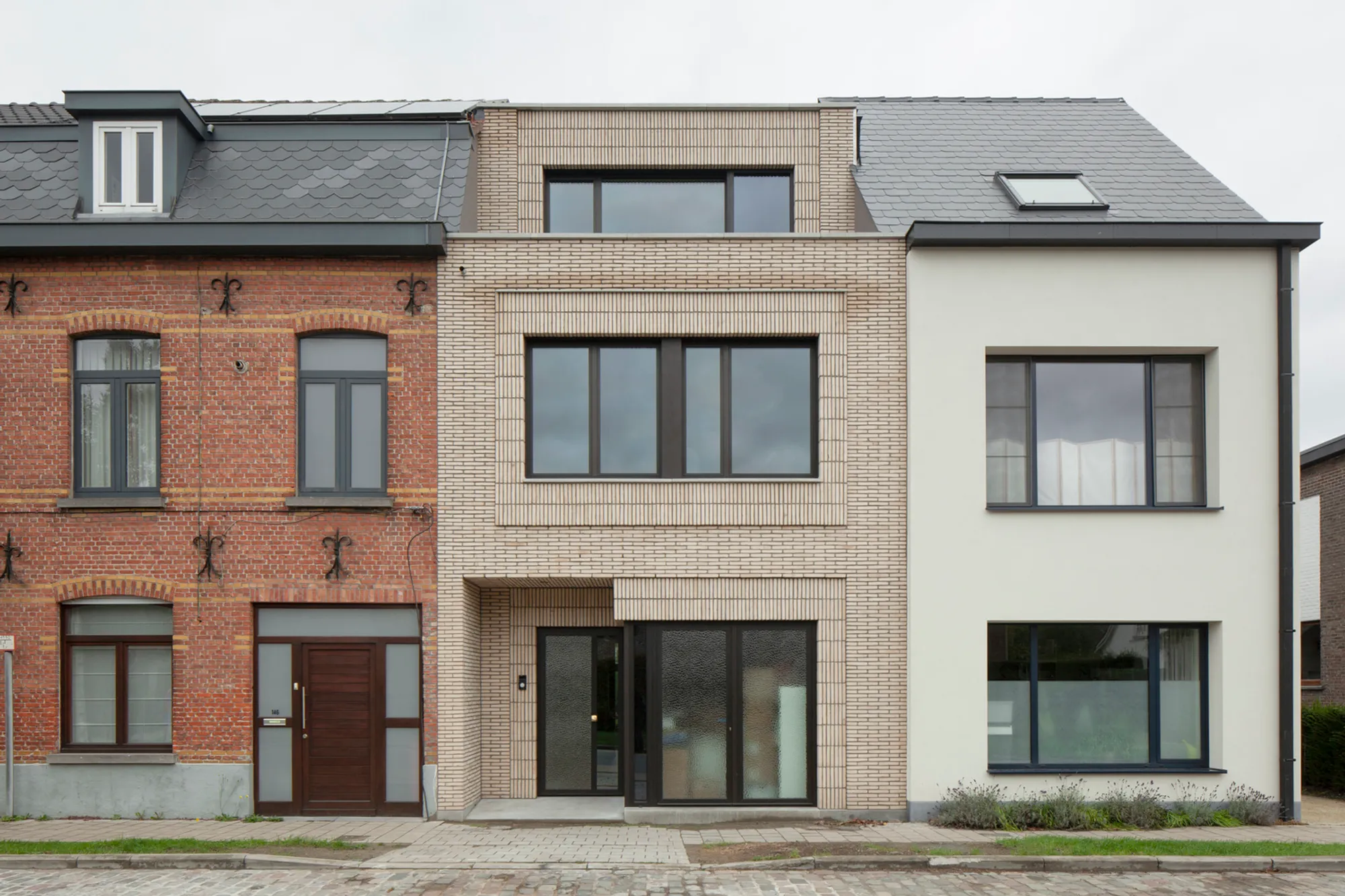 Reprise House: Sustainable Passive Urban Residence by Marge Architecten