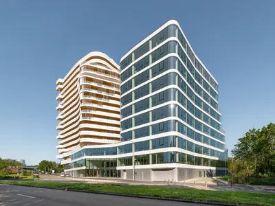 Emblem Building by Hamonic + Masson & Associés: A Landmark of Mixed-Use Urban Innovation in Lille