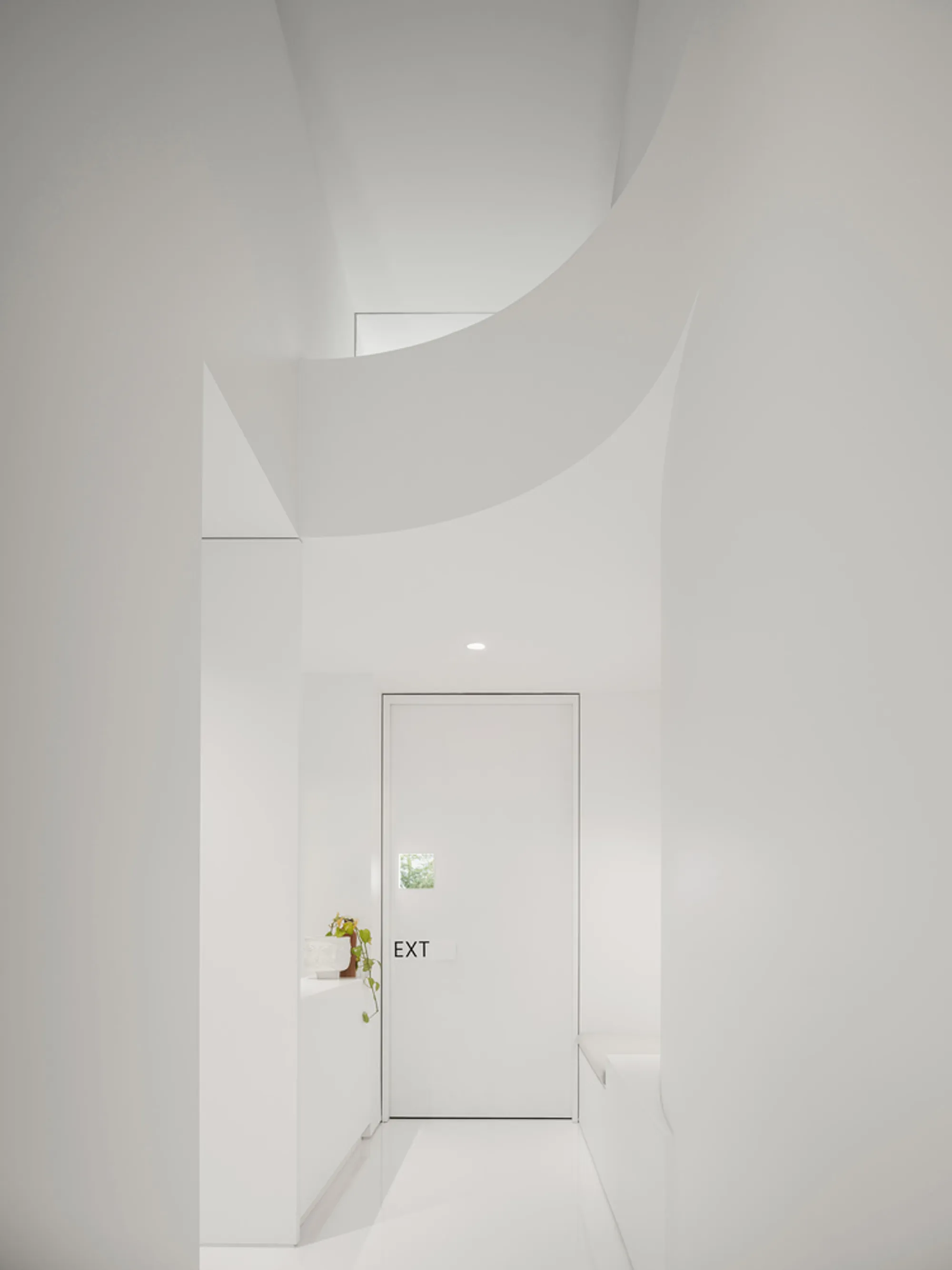 Southwest Breast and Aesthetics Medical Office by Wendell Burnette Architects