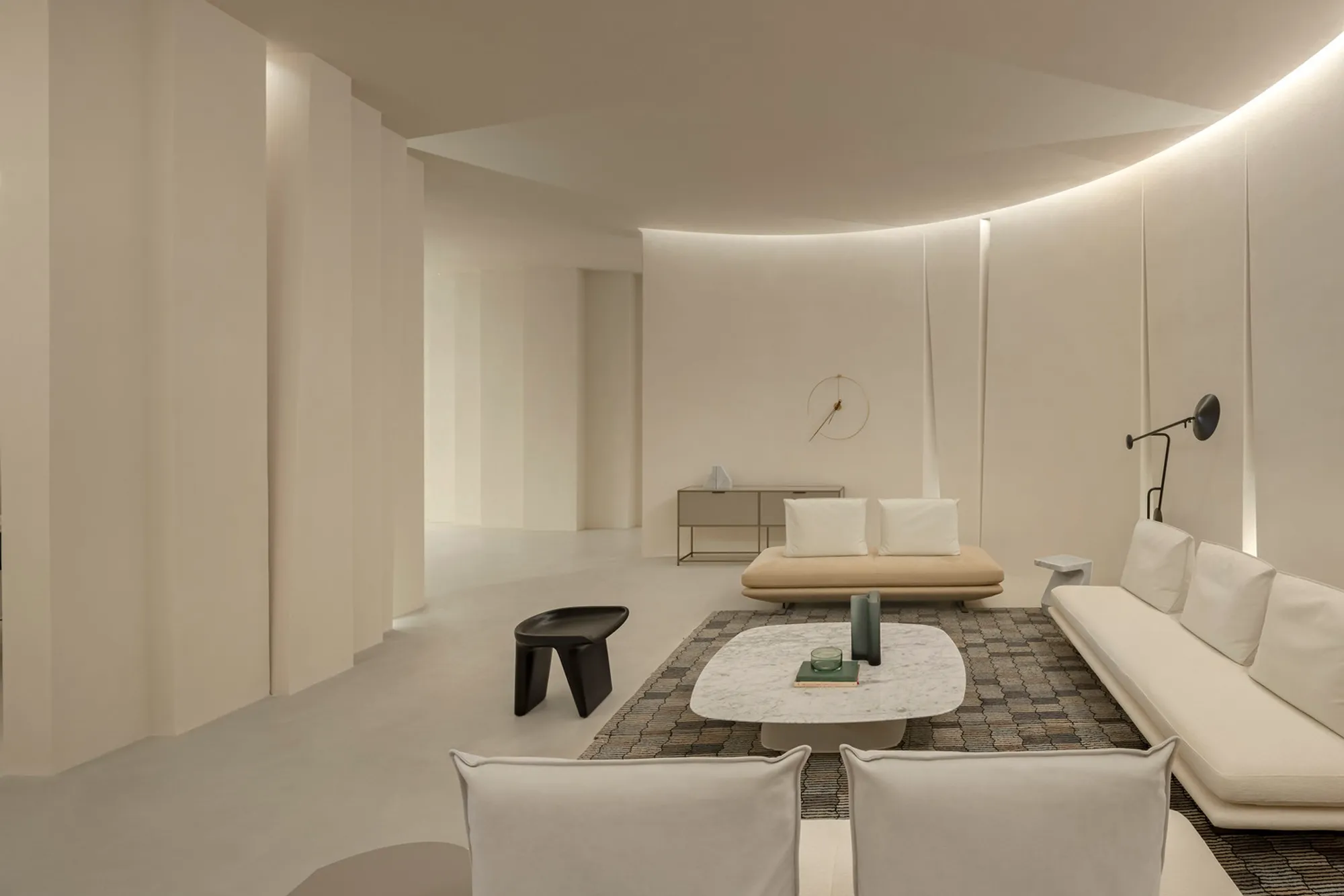 Floating Icebergs: Simple Craft Collection Showroom by HAS Design and Research