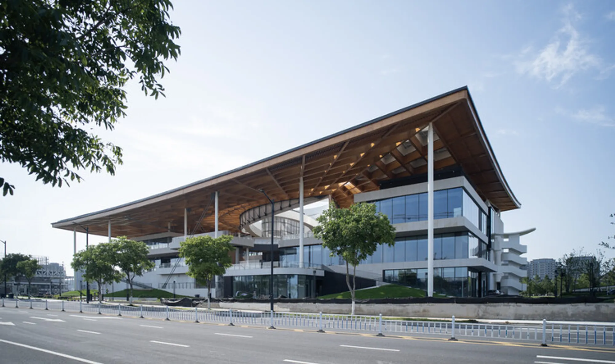Jiaxing HRNT Cultural Center By THAD SUP Atelier