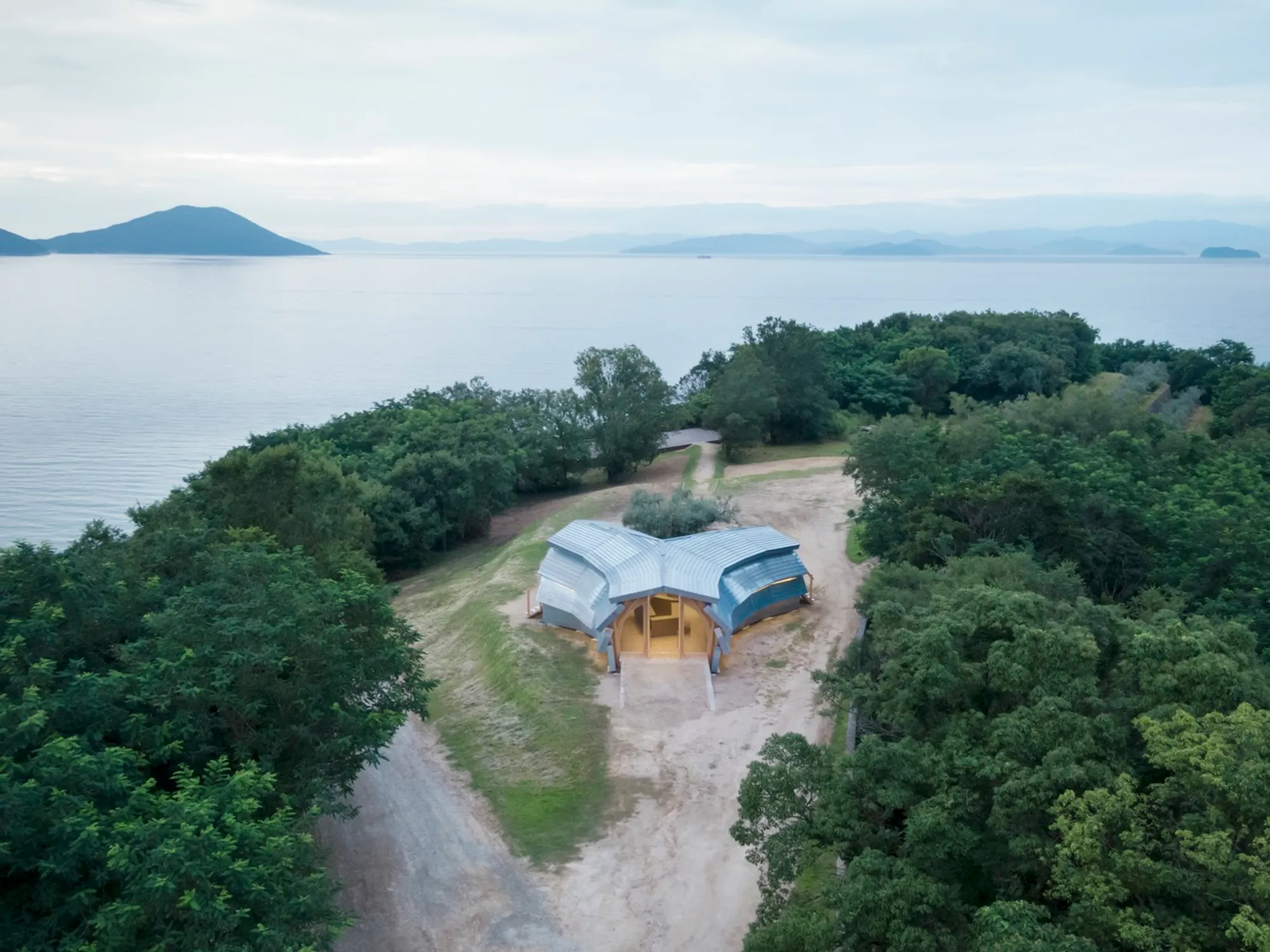 Shodoshima the Gate Lounge by VUILD Inc.: Sustainable Design Meets Local Craftsmanship