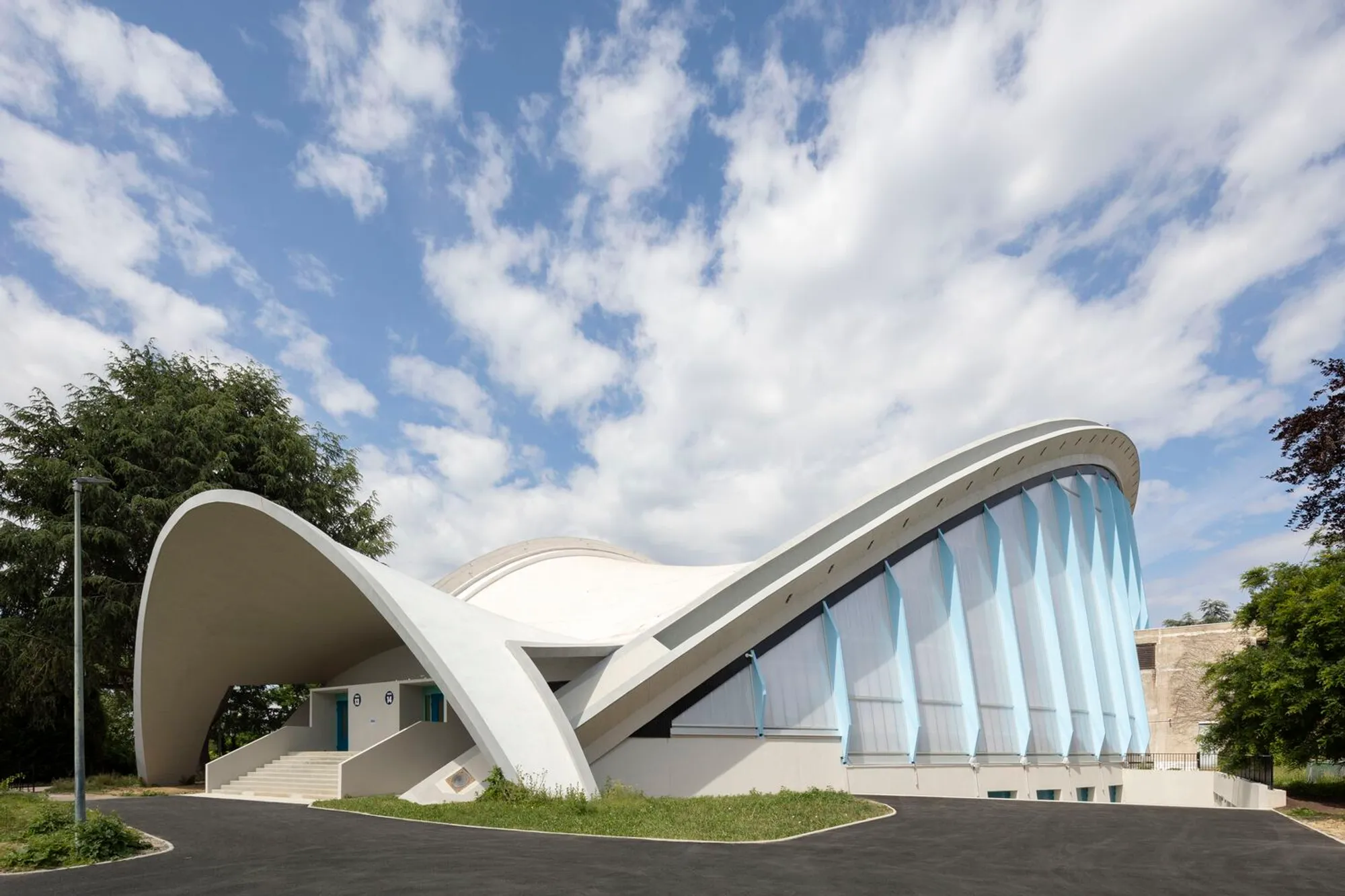 Grande Nef de l'Île-des-Vannes Renovation by Chatillon Architectes