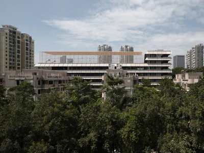 Liyuan Foreign Language Primary School Integrating Forest, City, and Learning in Shenzhen