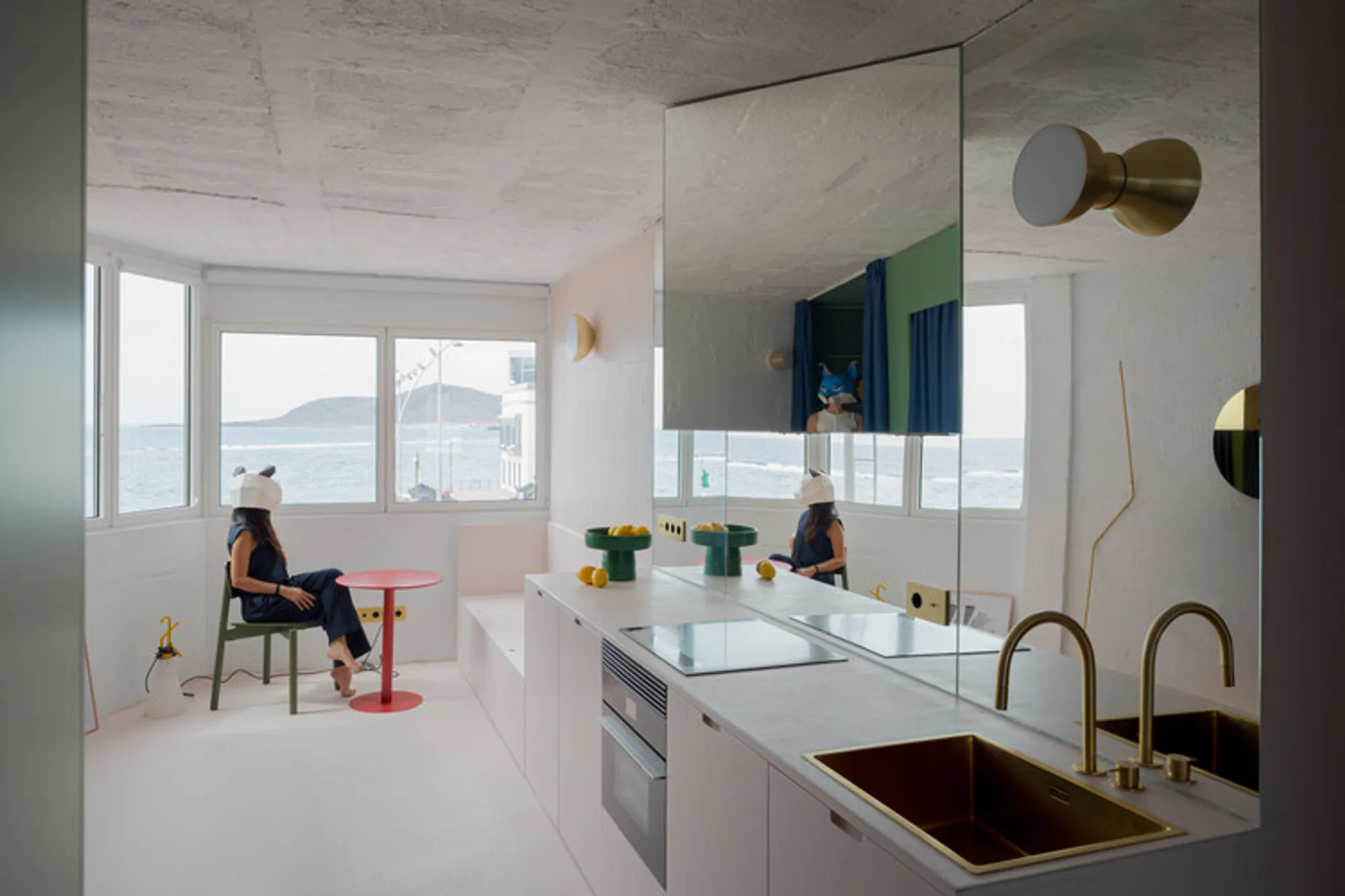House C By XStudio: Minimal Apartment Transformation in Las Palmas