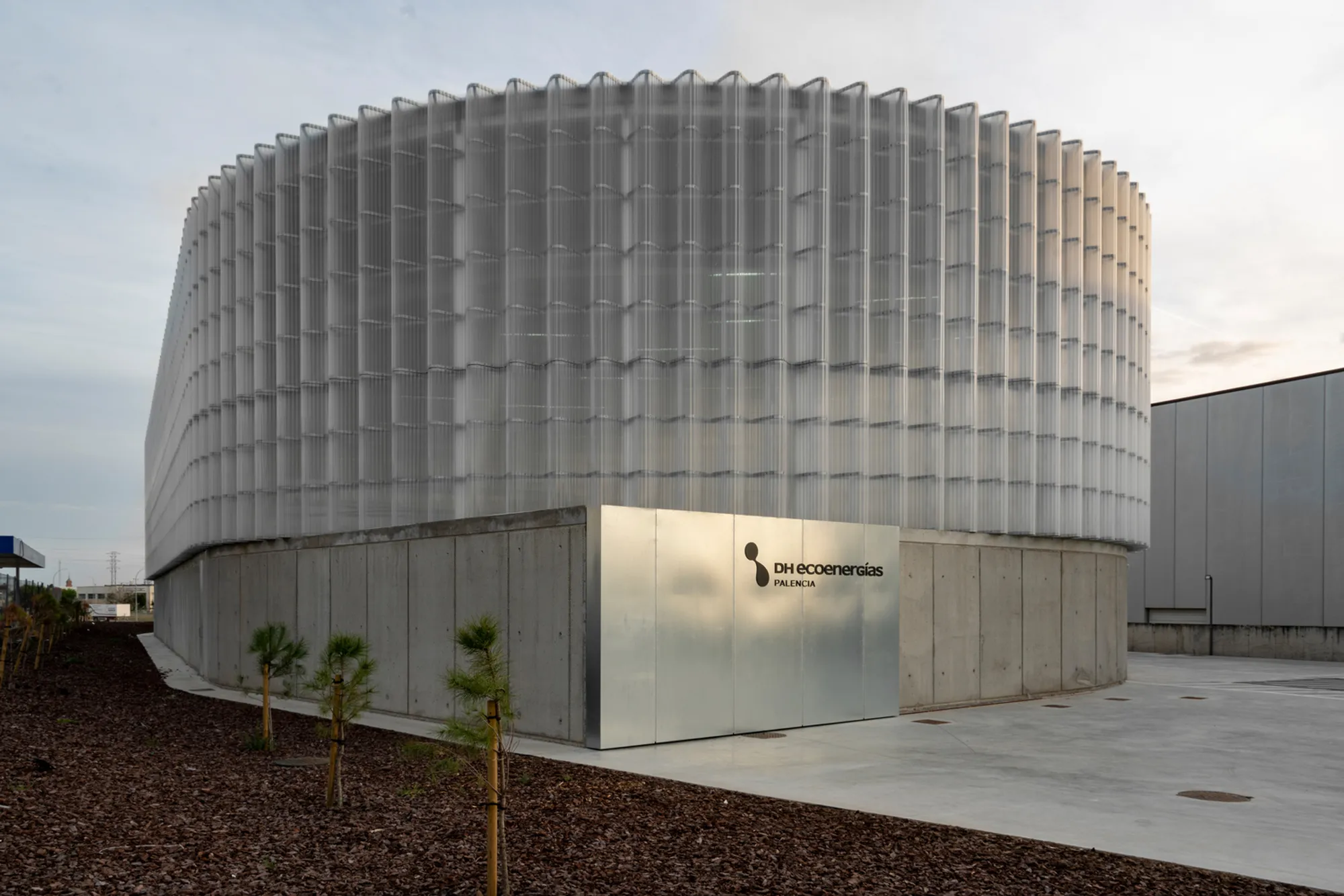 DH Palencia: A Landmark in Renewable Energy Architecture