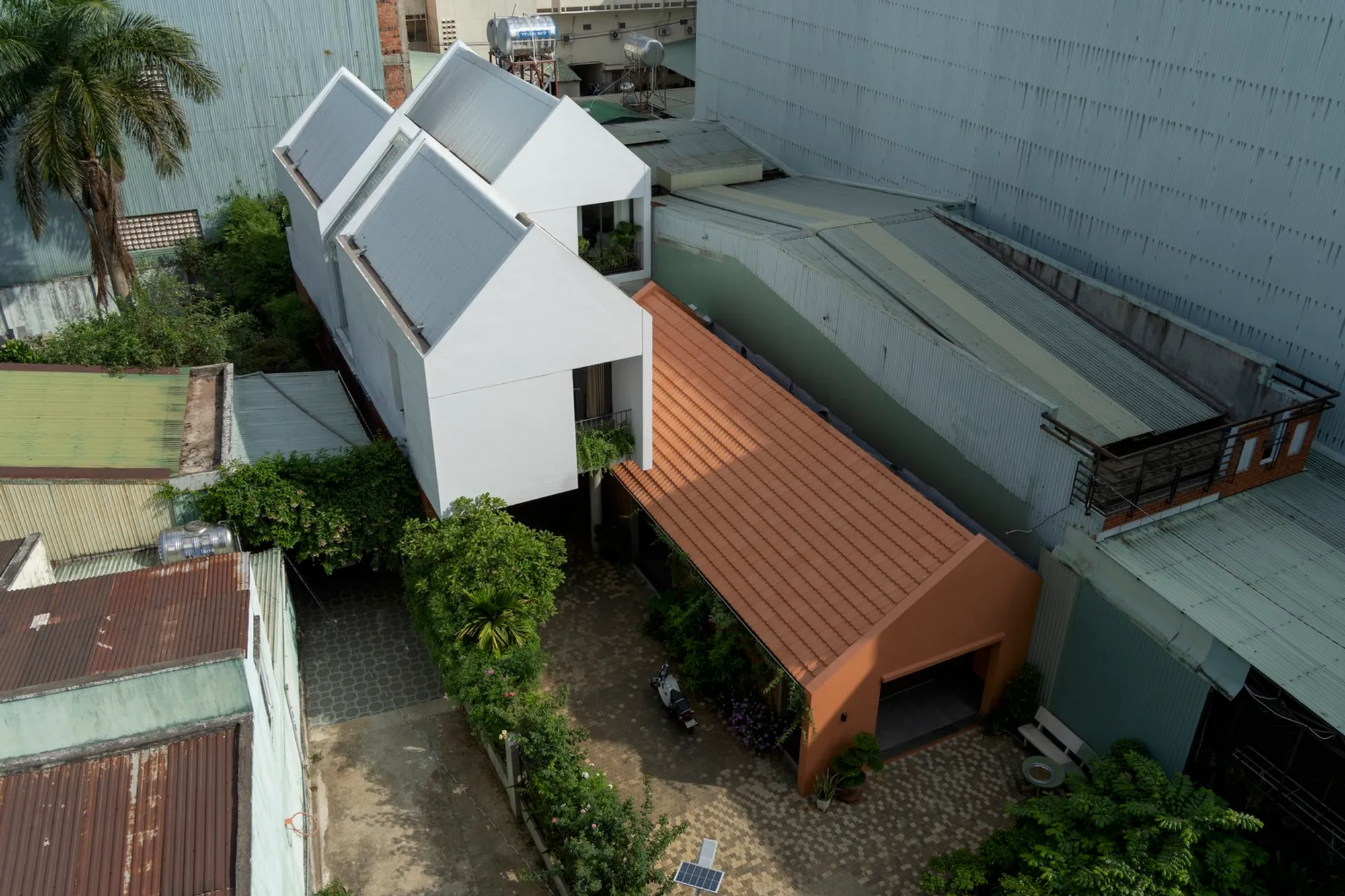 DRIM House in Pleiku by ADAP Architects: A Contemporary Longhouse Rooted in Vietnamese Tradition