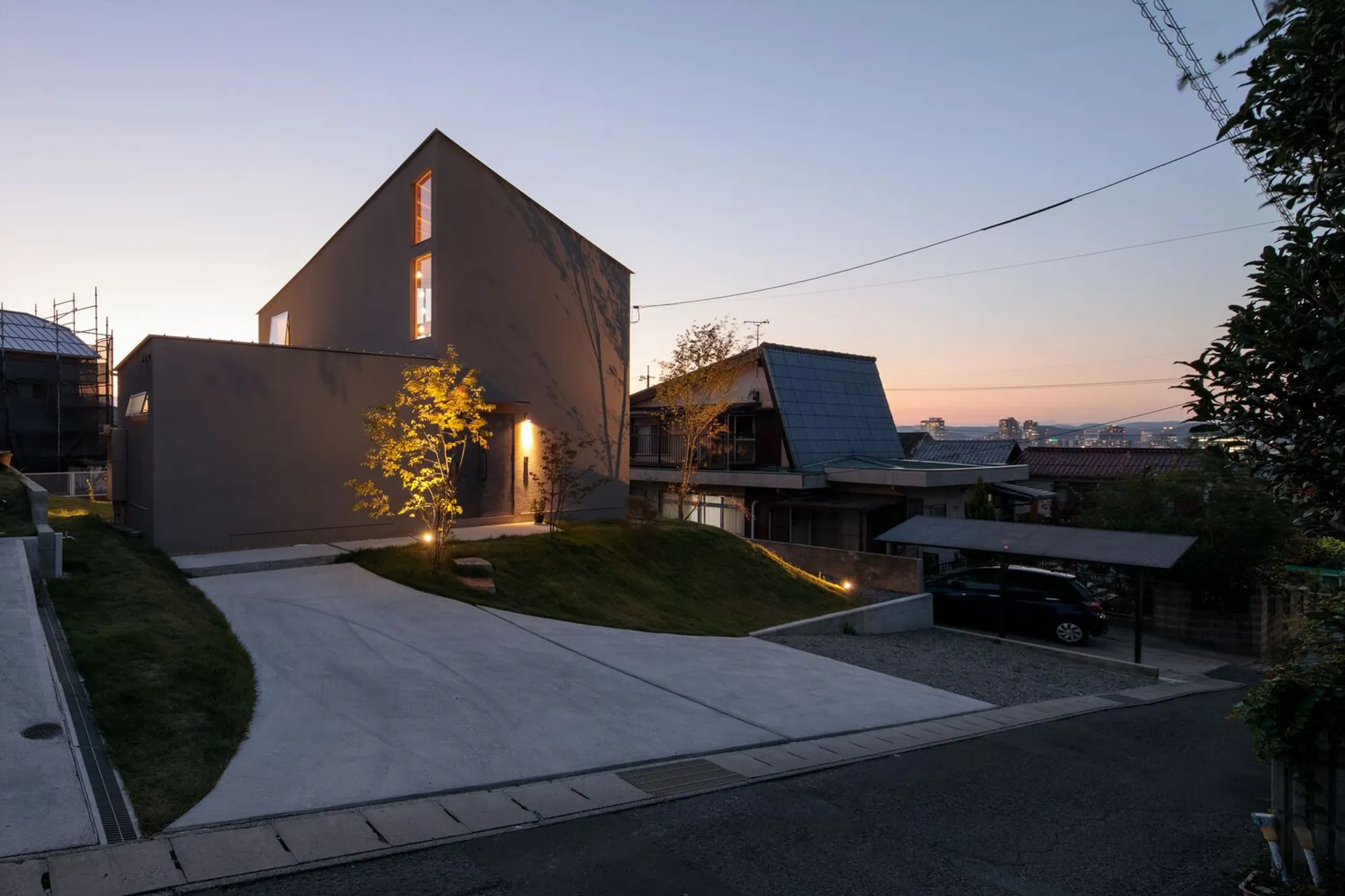 KDH2 House by Noesis Architecture ＆ Design: A Harmonious Blend of Space, Light, and Family Living