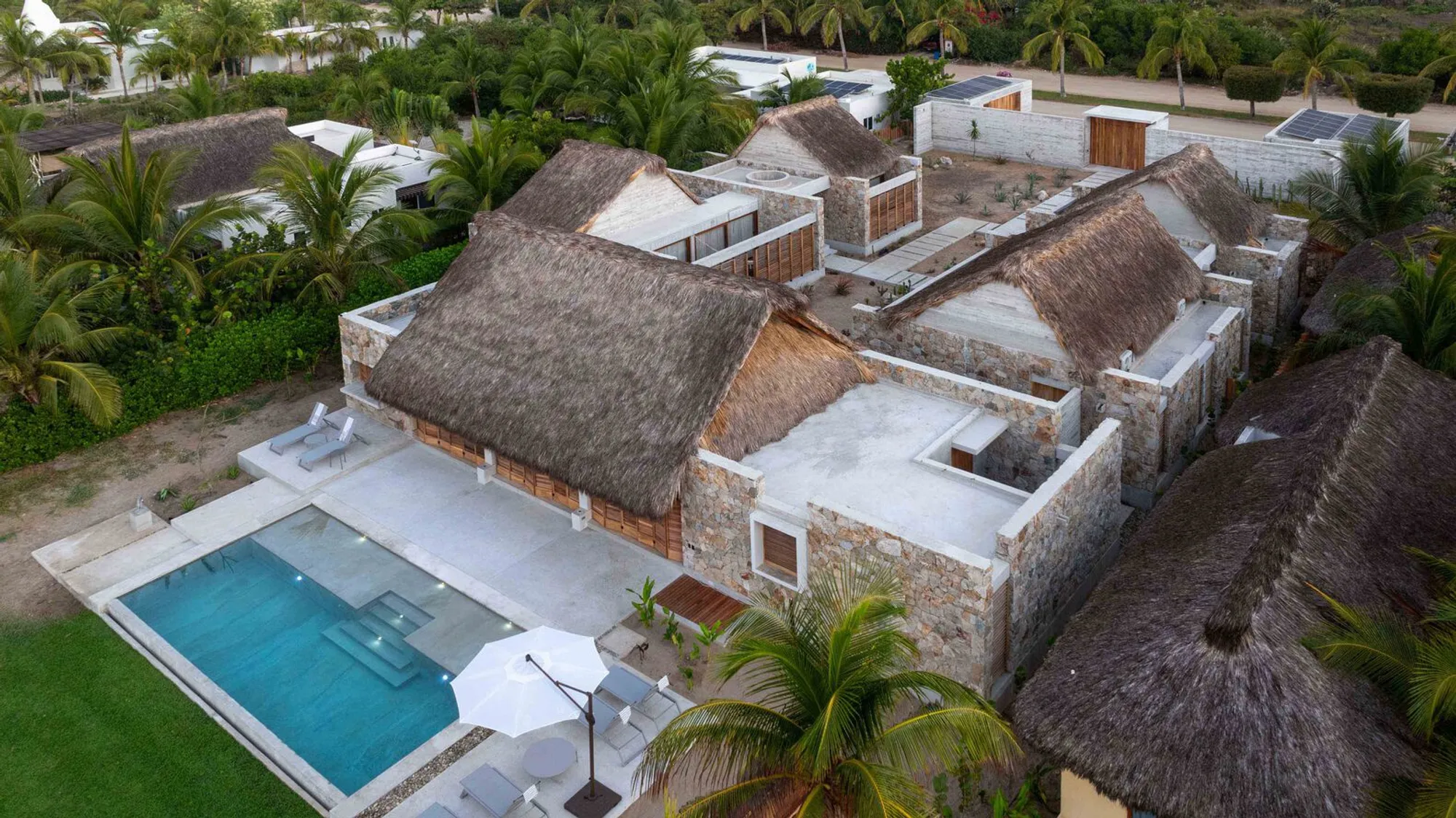 Tate House by MATERIA: A Harmonious Pavilion Retreat in Puerto Escondido, Mexico