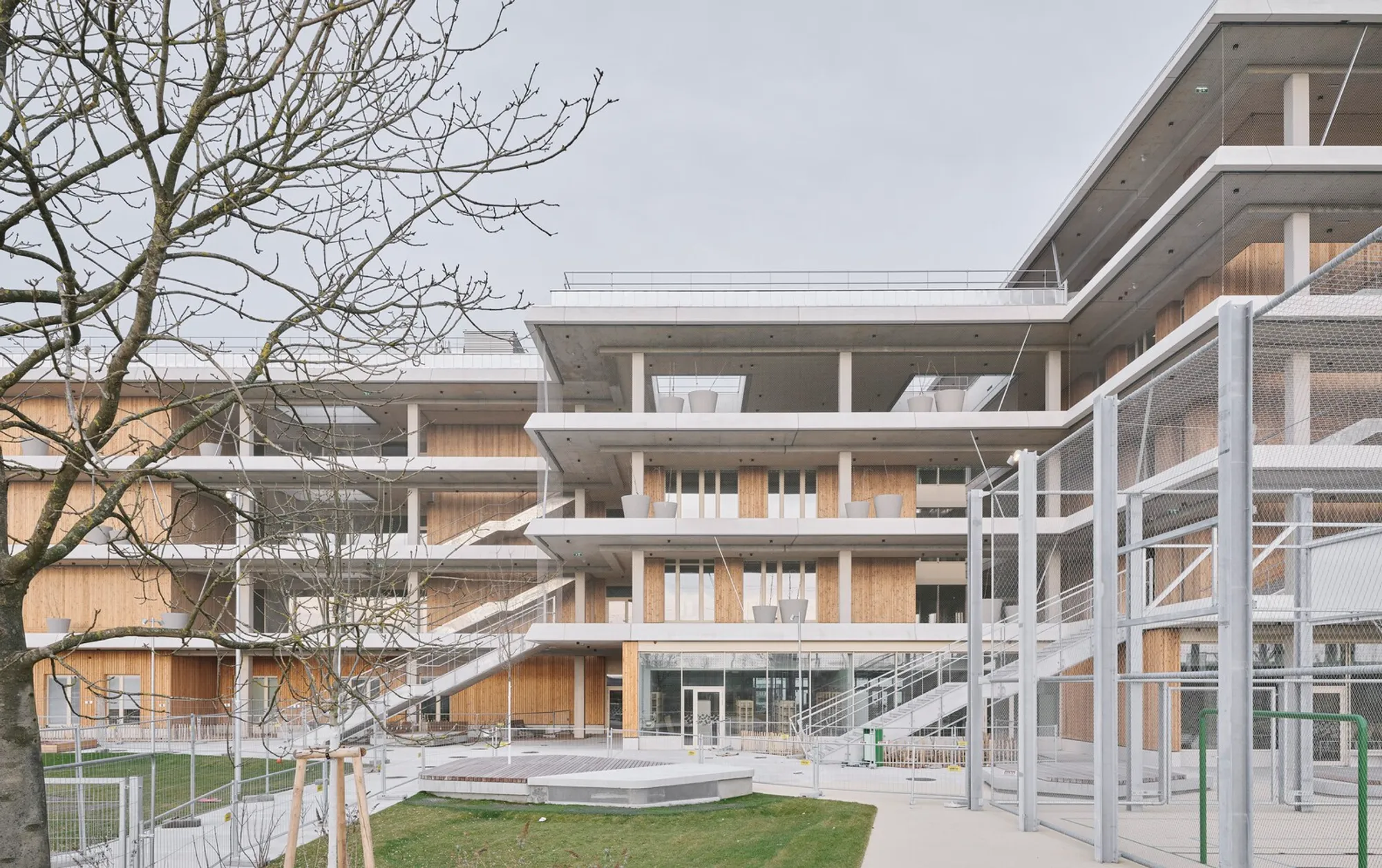 Primary and Secondary School Leopold Kohr-Straße Designed by Franz&Sue in Vienna