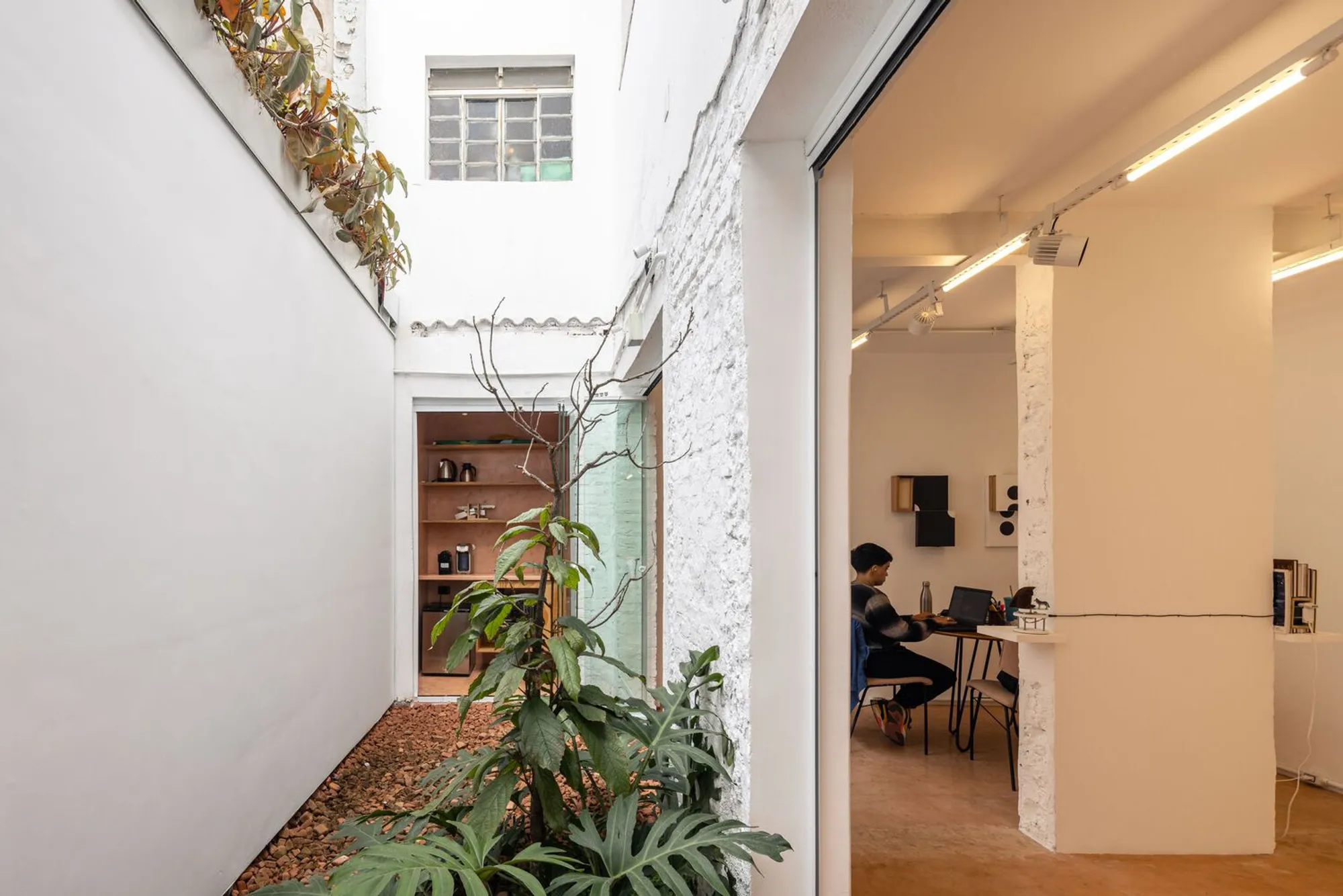 Gentil Carioca Gallery by Canoa Arquitetura: Adaptive Reuse Meets Contemporary Art in São Paulo