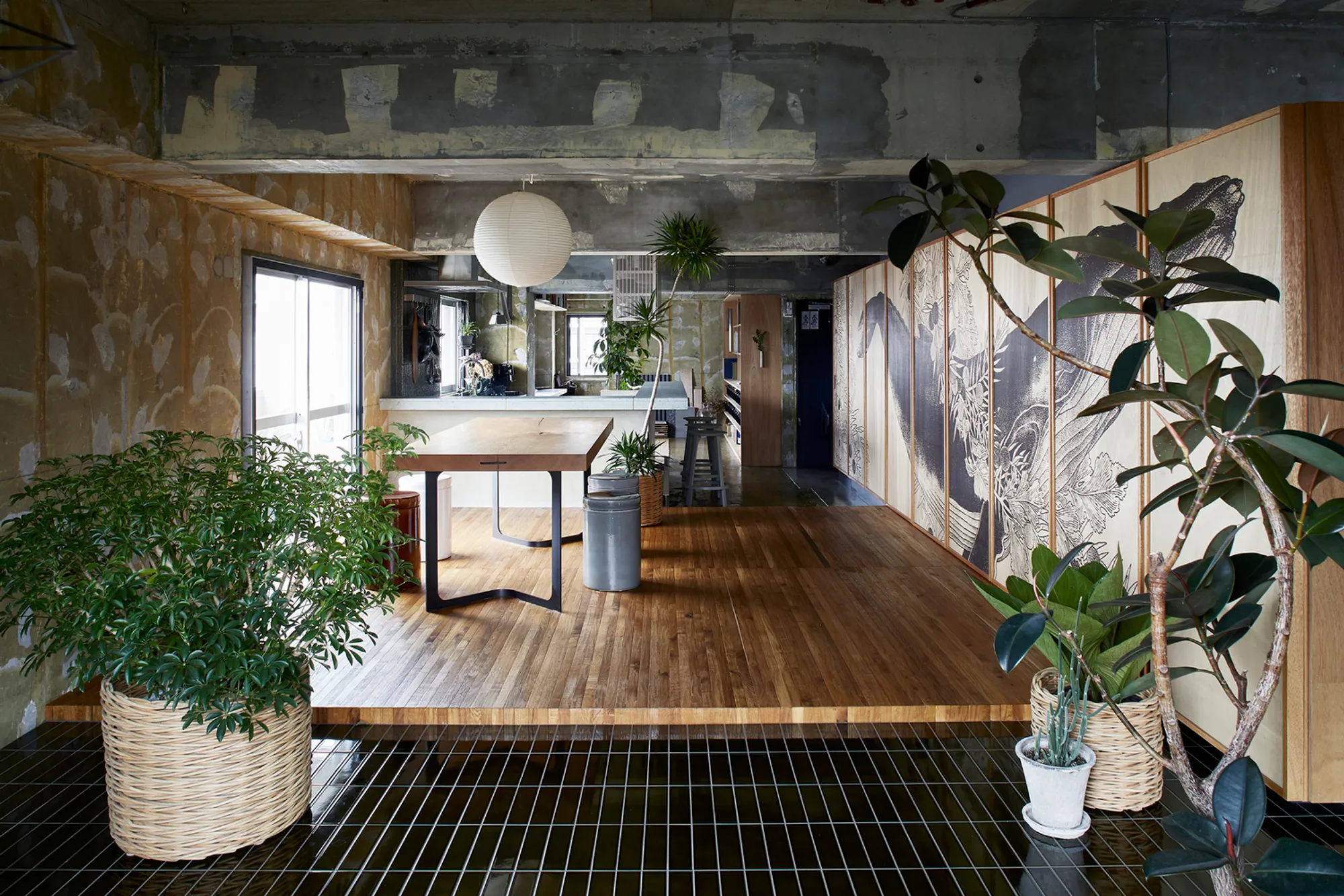 Fusuma-e House and Office: A Flexible Live-Work Apartment in Tokyo by knof