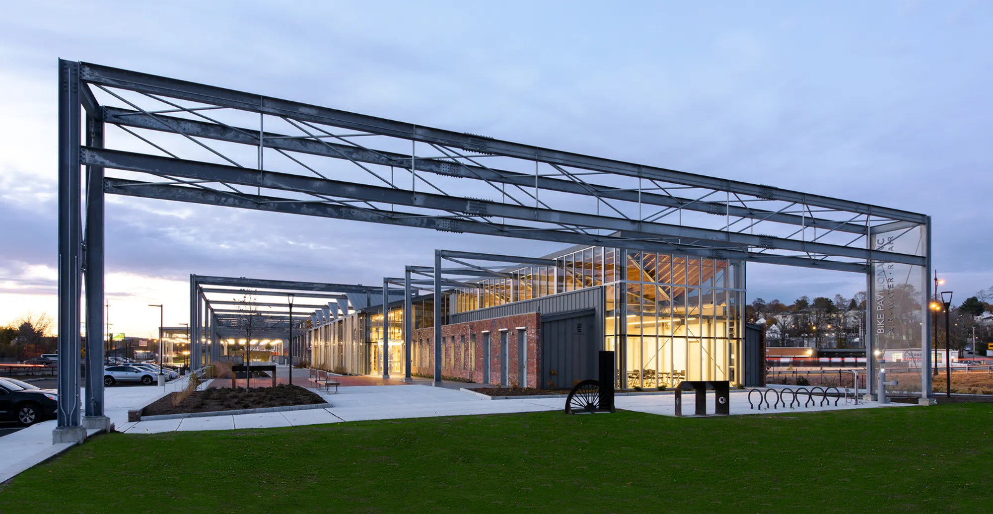 Worcester Blackstone Visitor Center by designLAB architects: Reviving Industrial Heritage Through Sustainable Architectu
