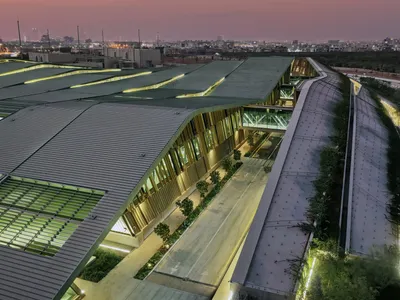 A Park Building That Wants to Be a Landscape