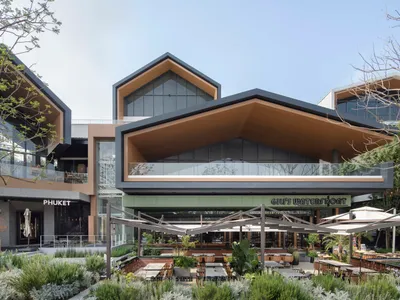 Luxelakes Tianfu Food Island Phase II: A Contemporary Lakeside Commercial Hub in Chengdu