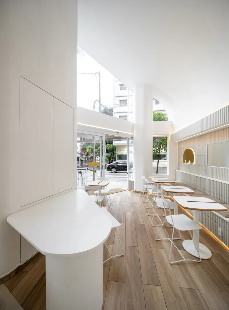 We Coffee Jardins by BYN Studio + ENTRE Arquitetos