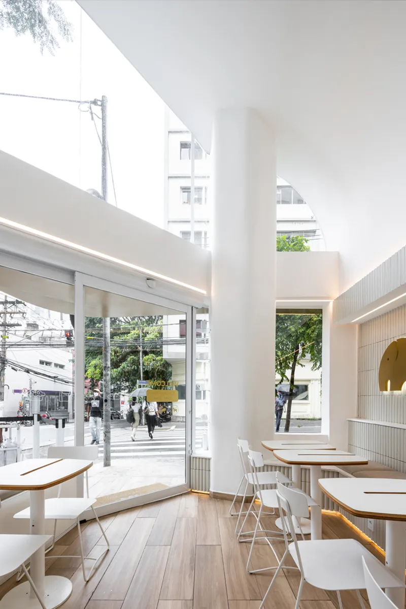 We Coffee Jardins by BYN Studio + ENTRE Arquitetos