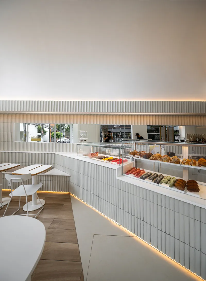 We Coffee Jardins by BYN Studio + ENTRE Arquitetos